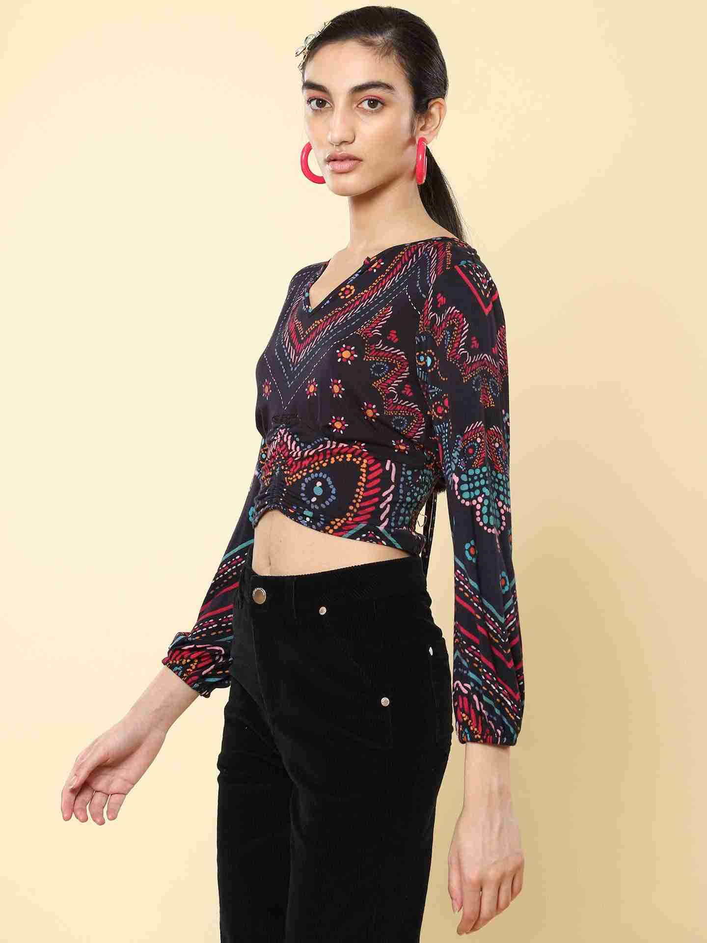 Black Catherine Crop Top