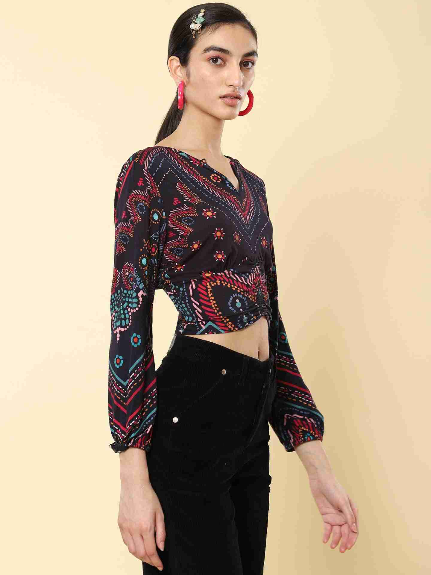 Black Catherine Crop Top