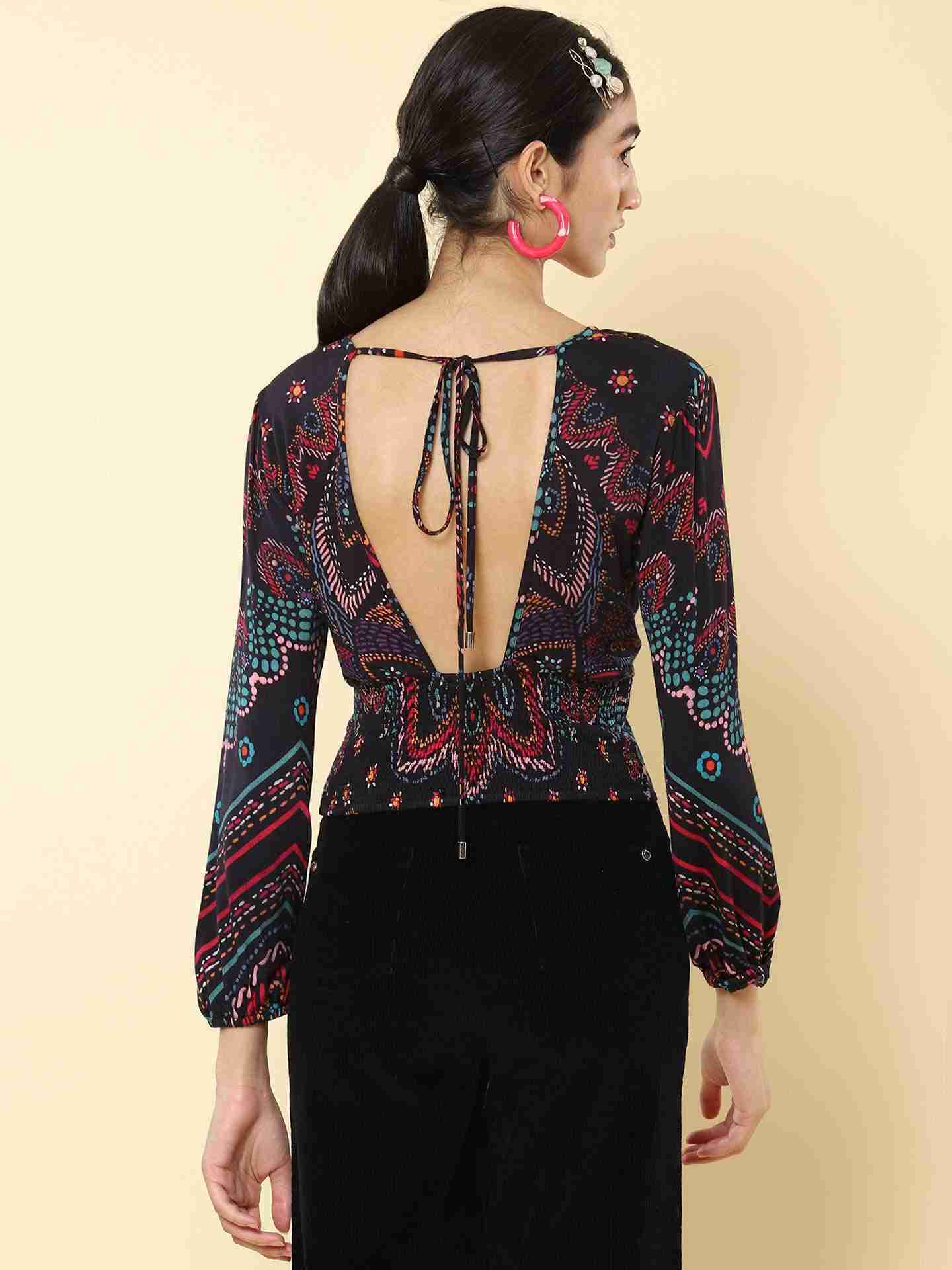 Black Catherine Crop Top