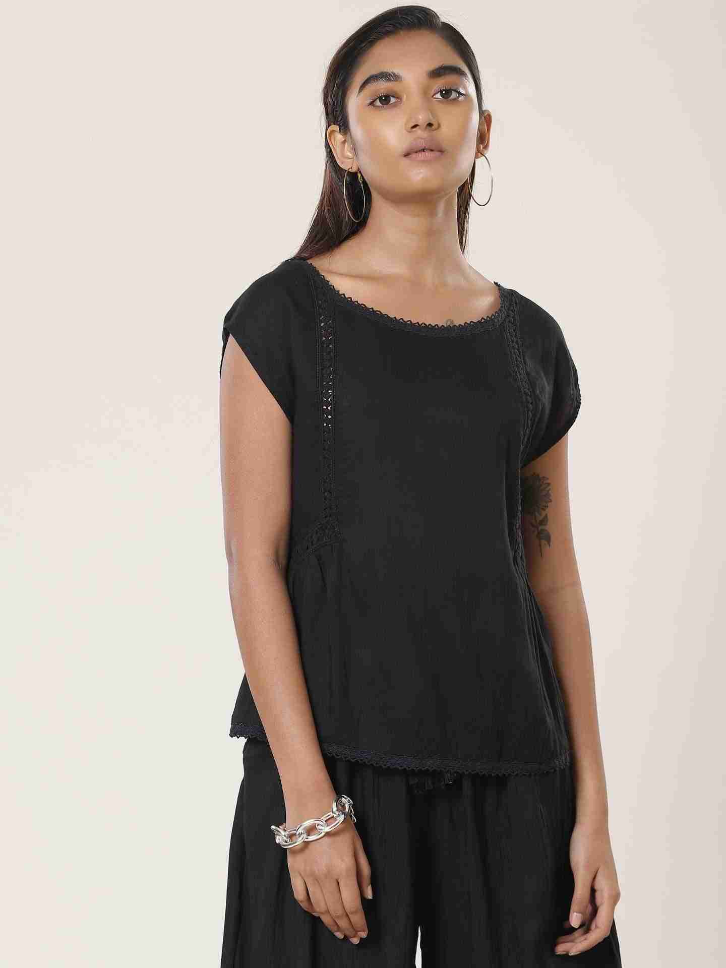 Black Leisure Basics Lace-Insert T-Shirt