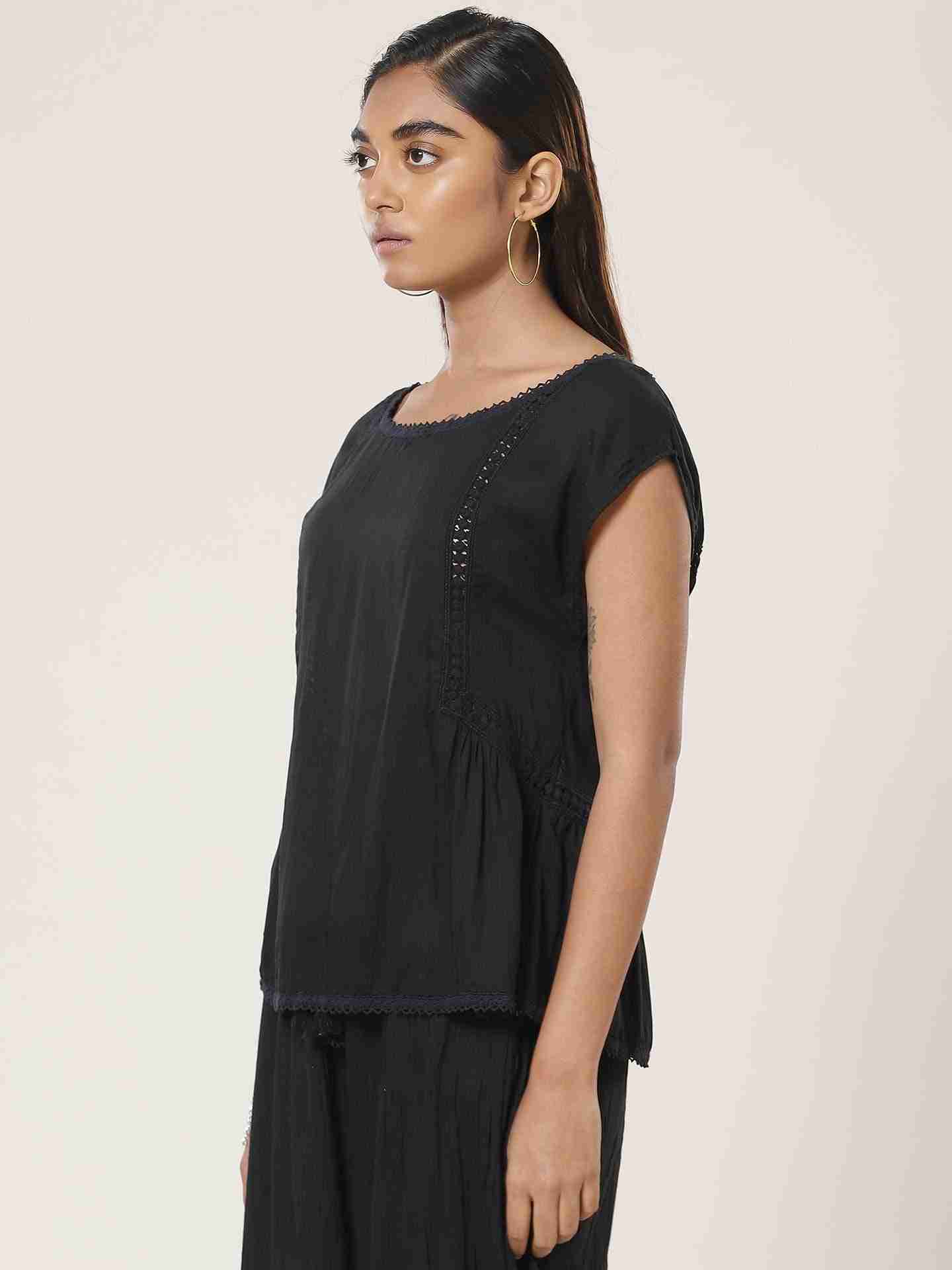 Black Leisure Basics Lace-Insert T-Shirt
