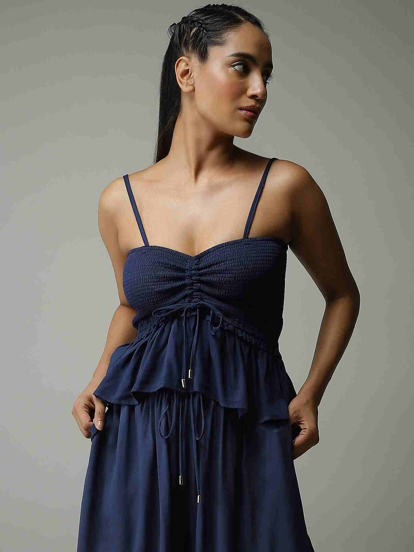 Navy Bue Leisure Basics Top