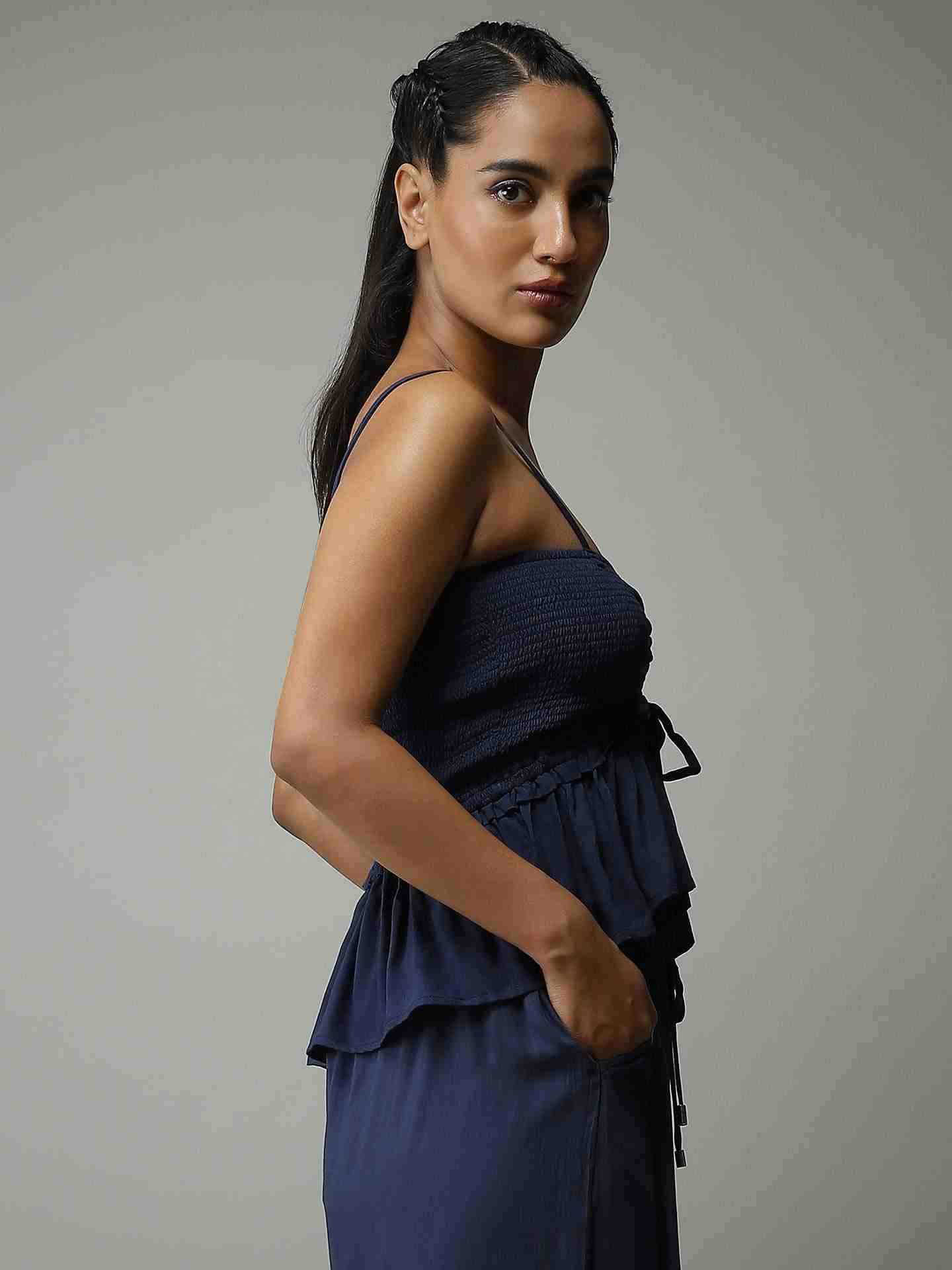 Navy Bue Leisure Basics Top