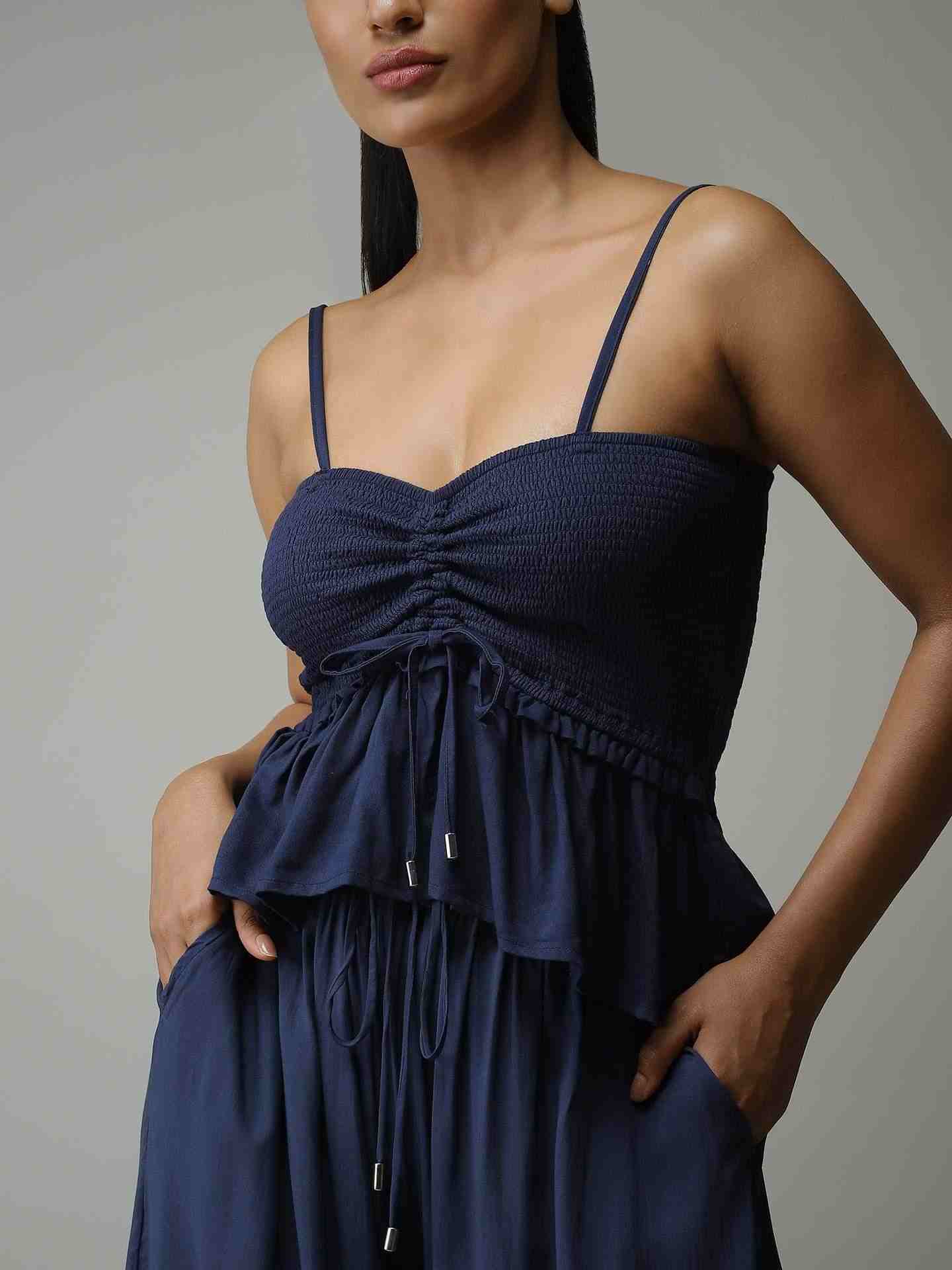 Navy Bue Leisure Basics Top