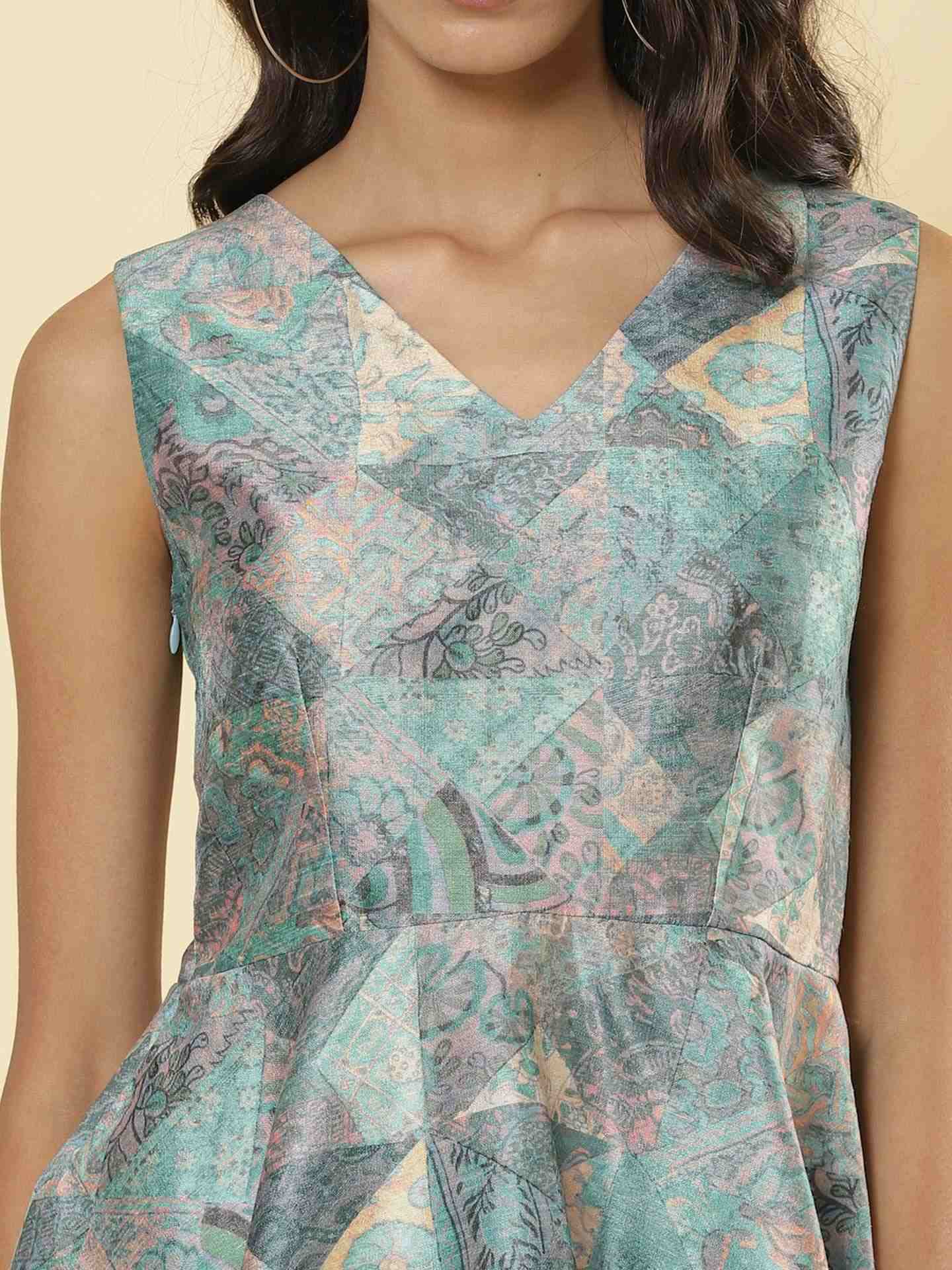 Green Patch Play Top