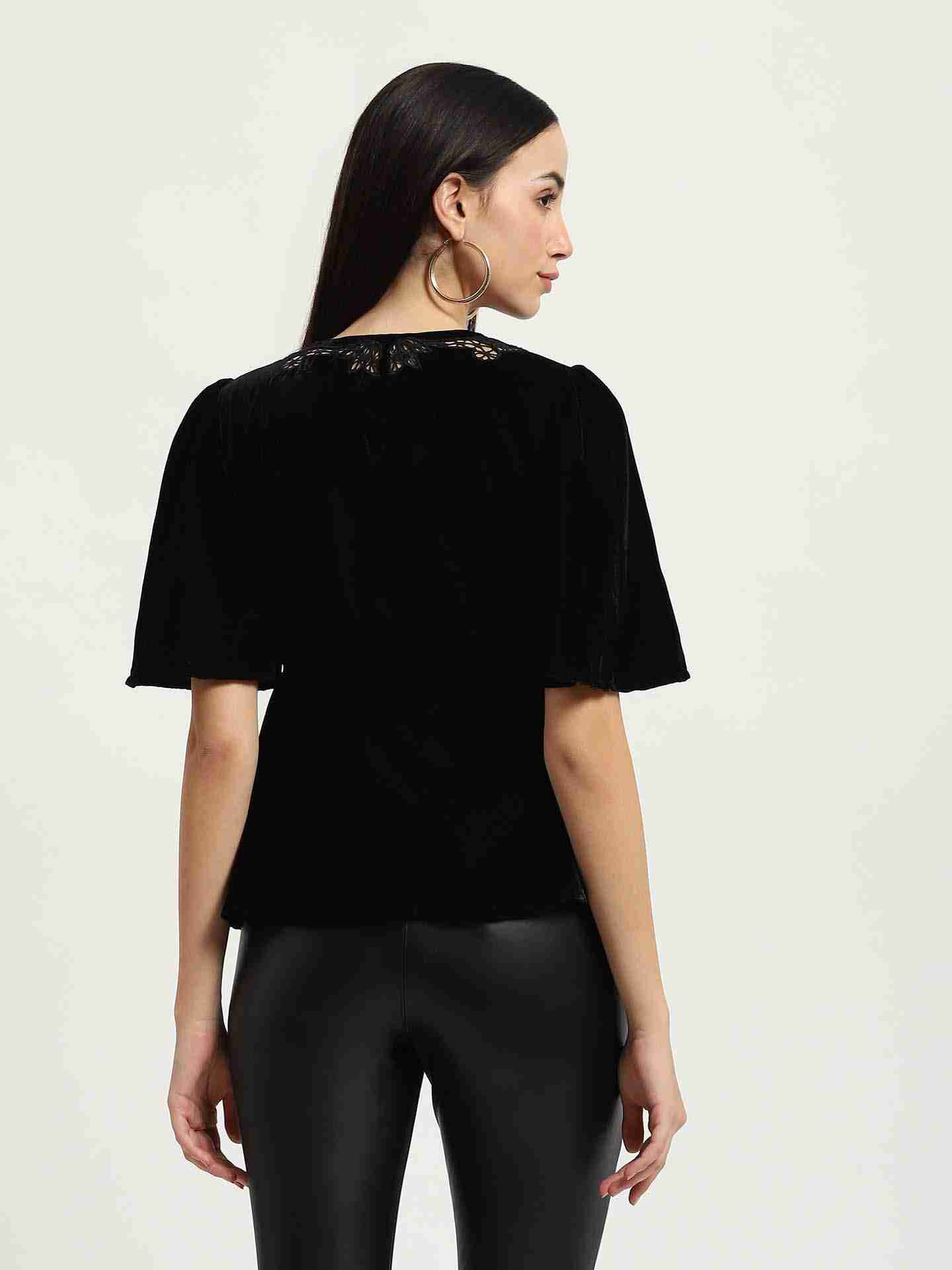 Black Abigail Velvet Top