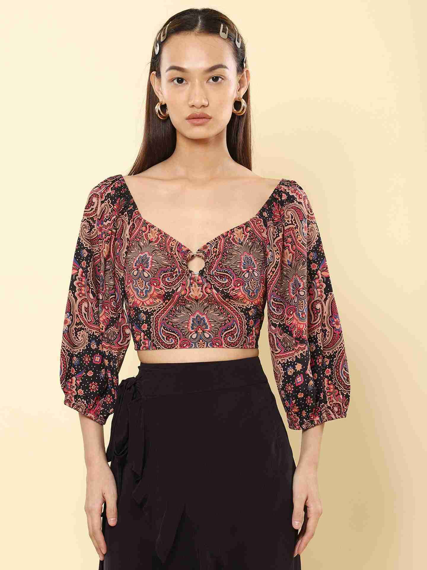Black Fashion Flair Printed Crop Top