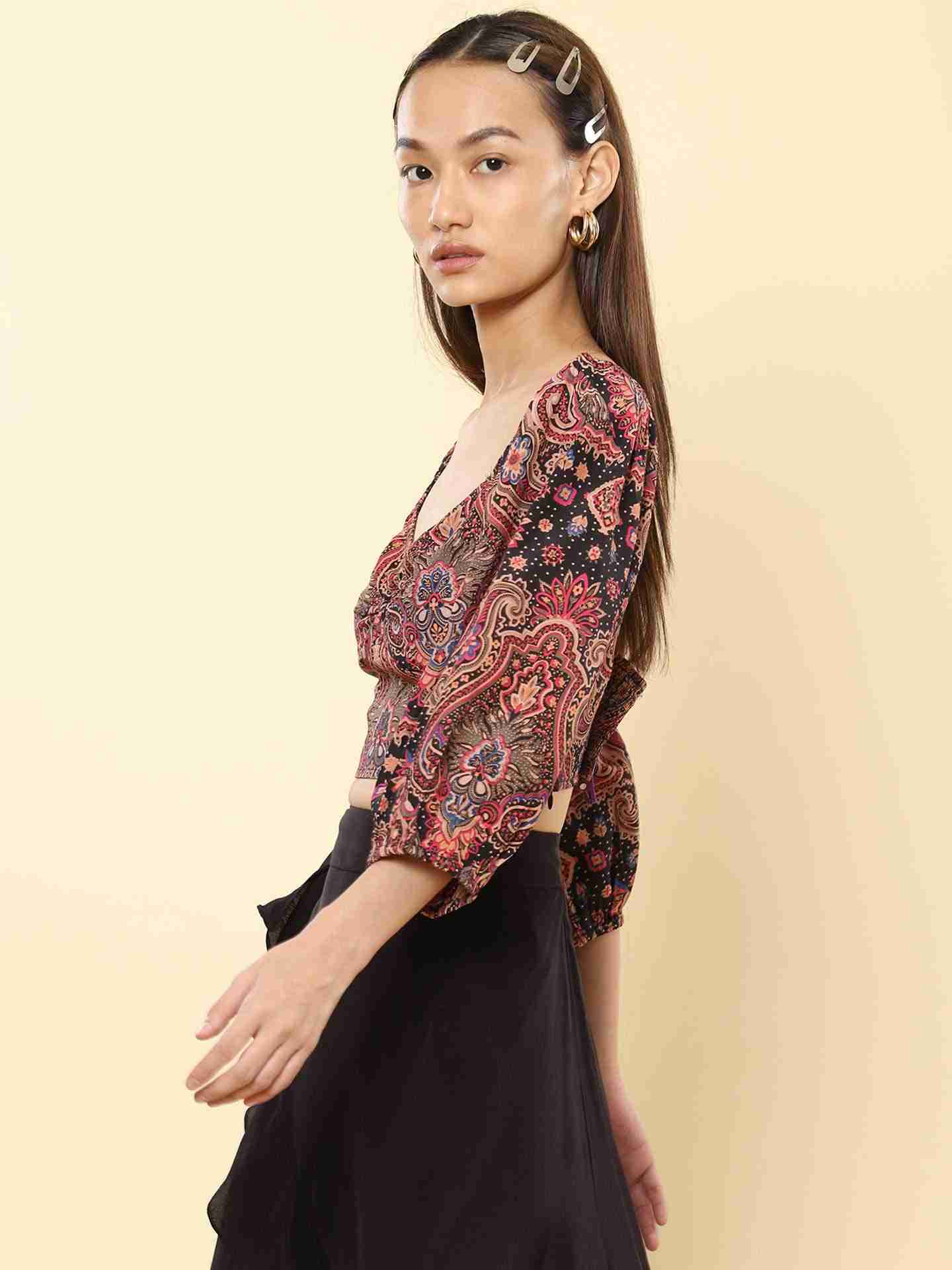 Black Fashion Flair Printed Crop Top