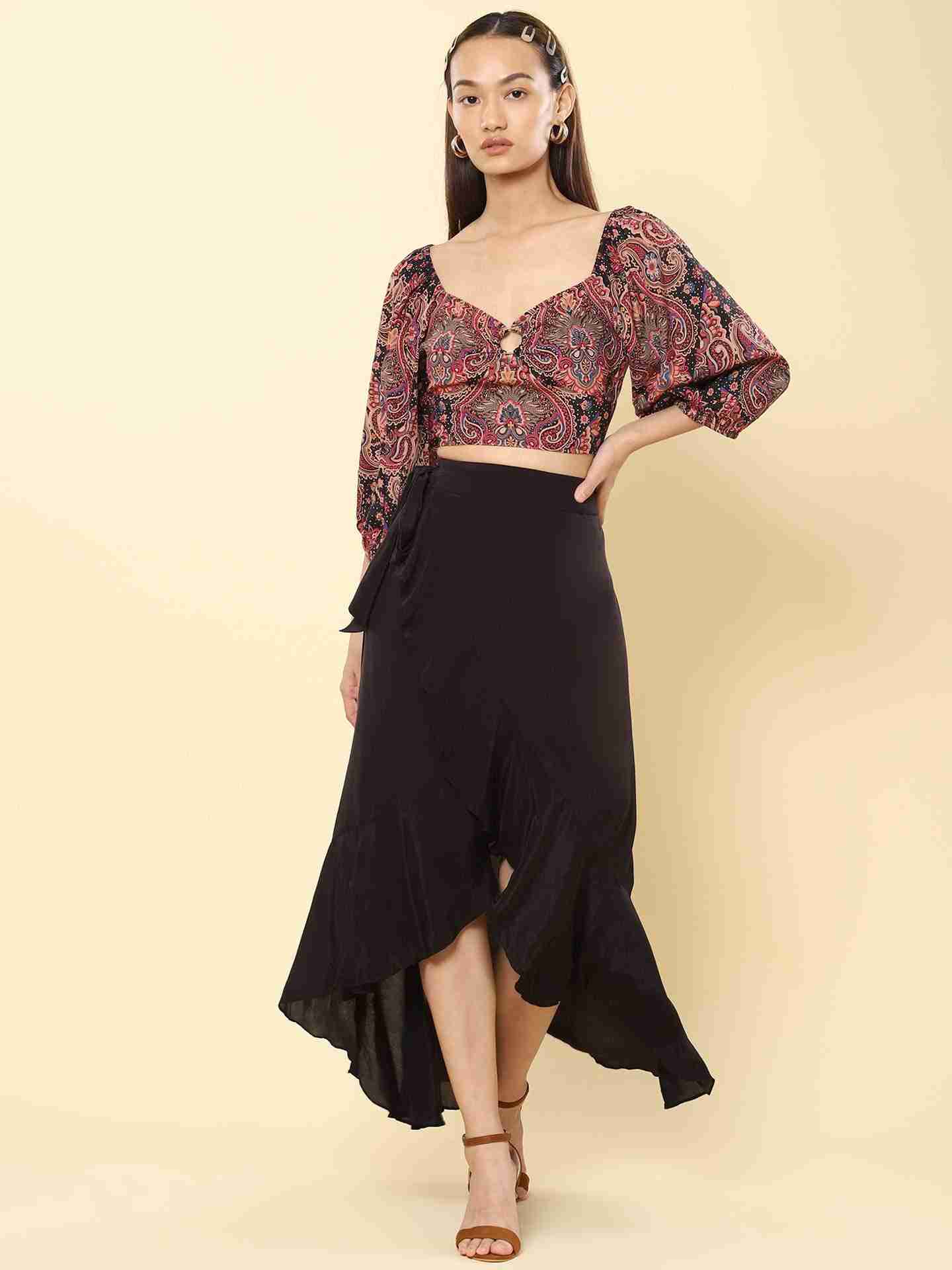 Black Fashion Flair Printed Crop Top