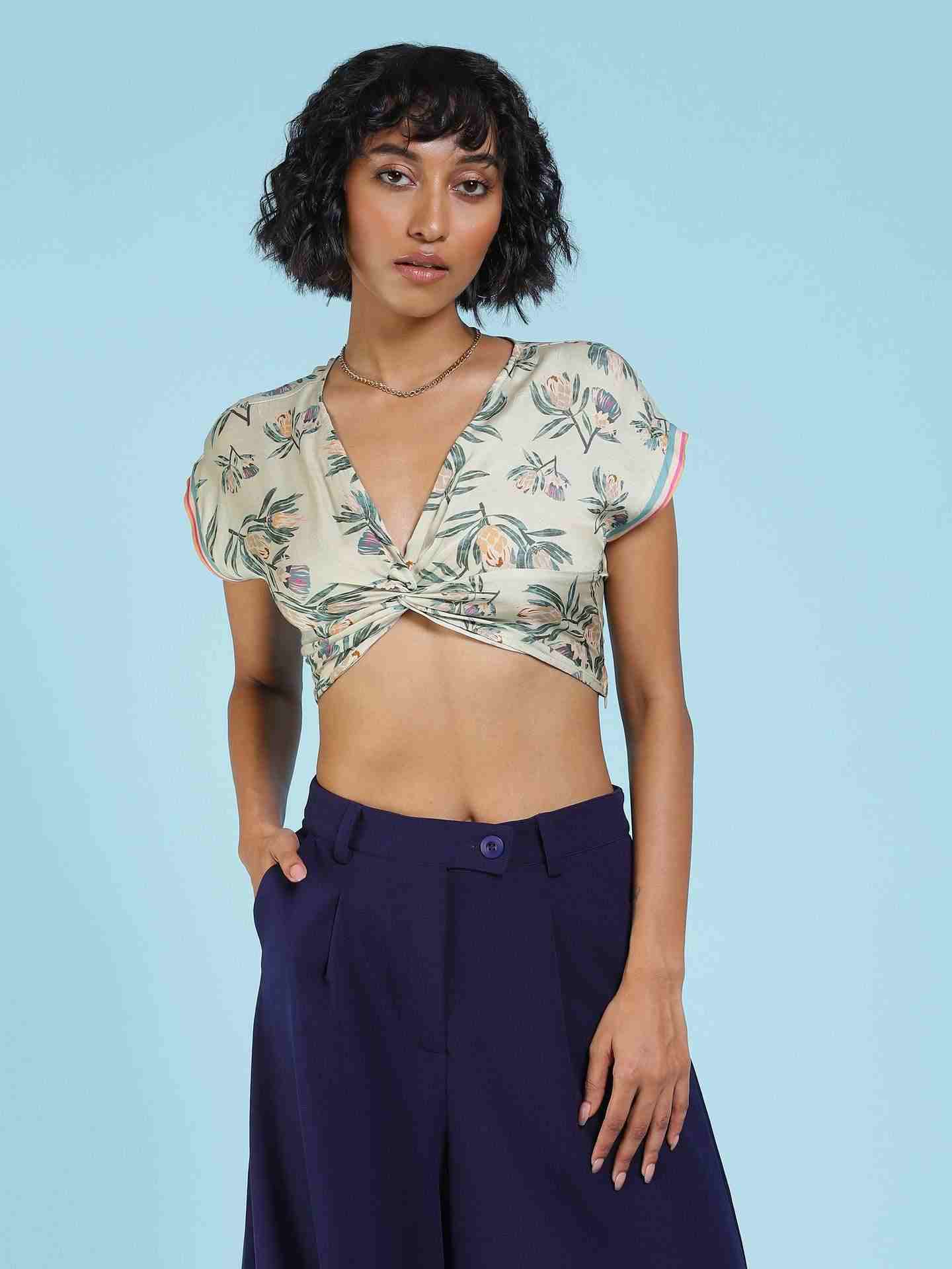 Ecru Daisy Crop Top