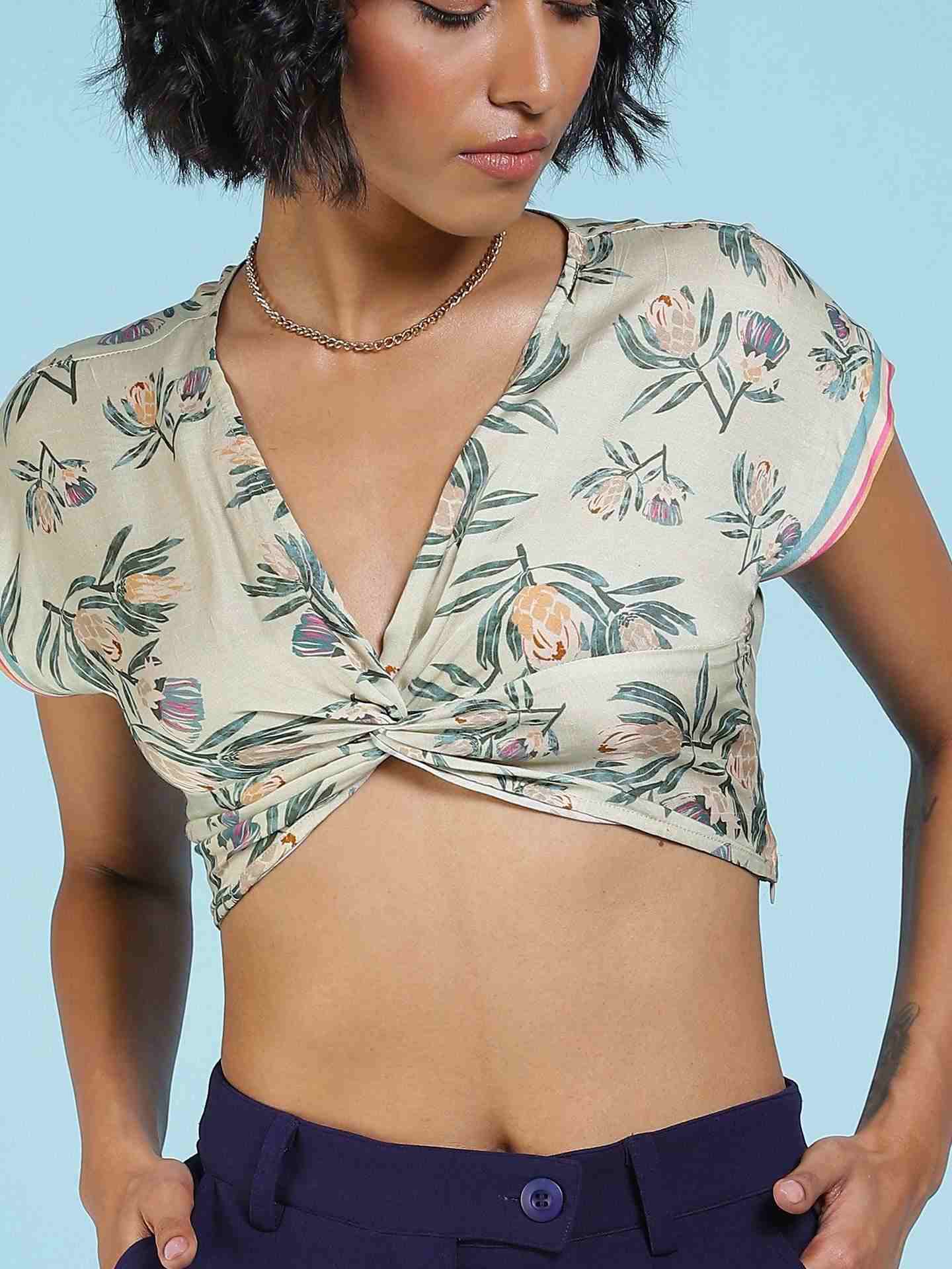 Ecru Daisy Crop Top