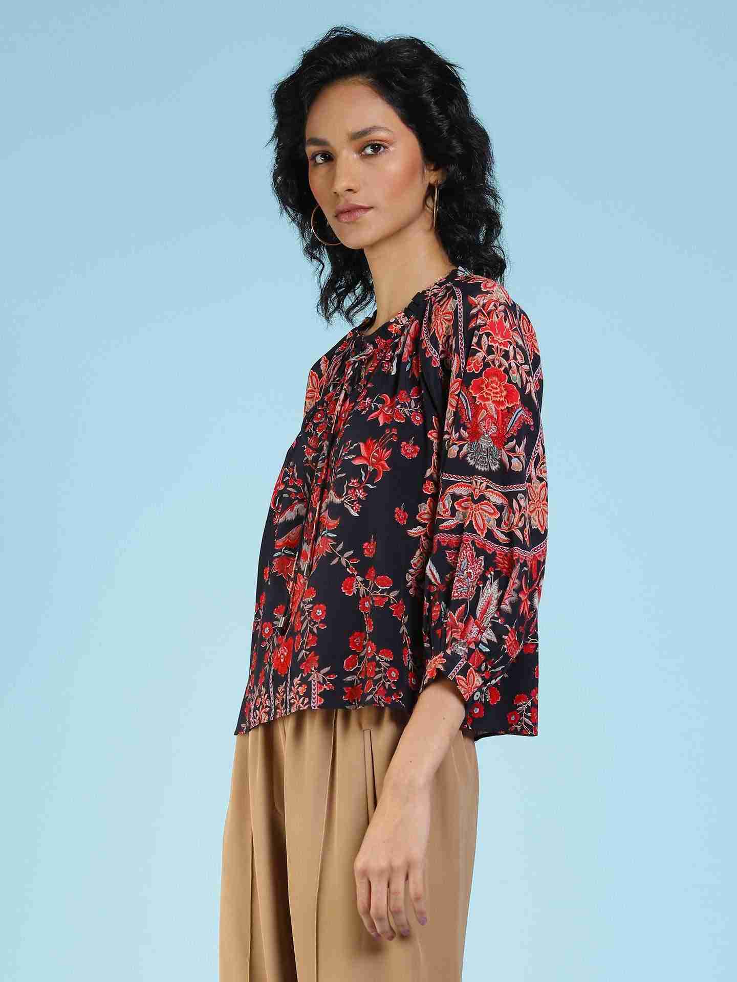 Black Avena Peasant Top