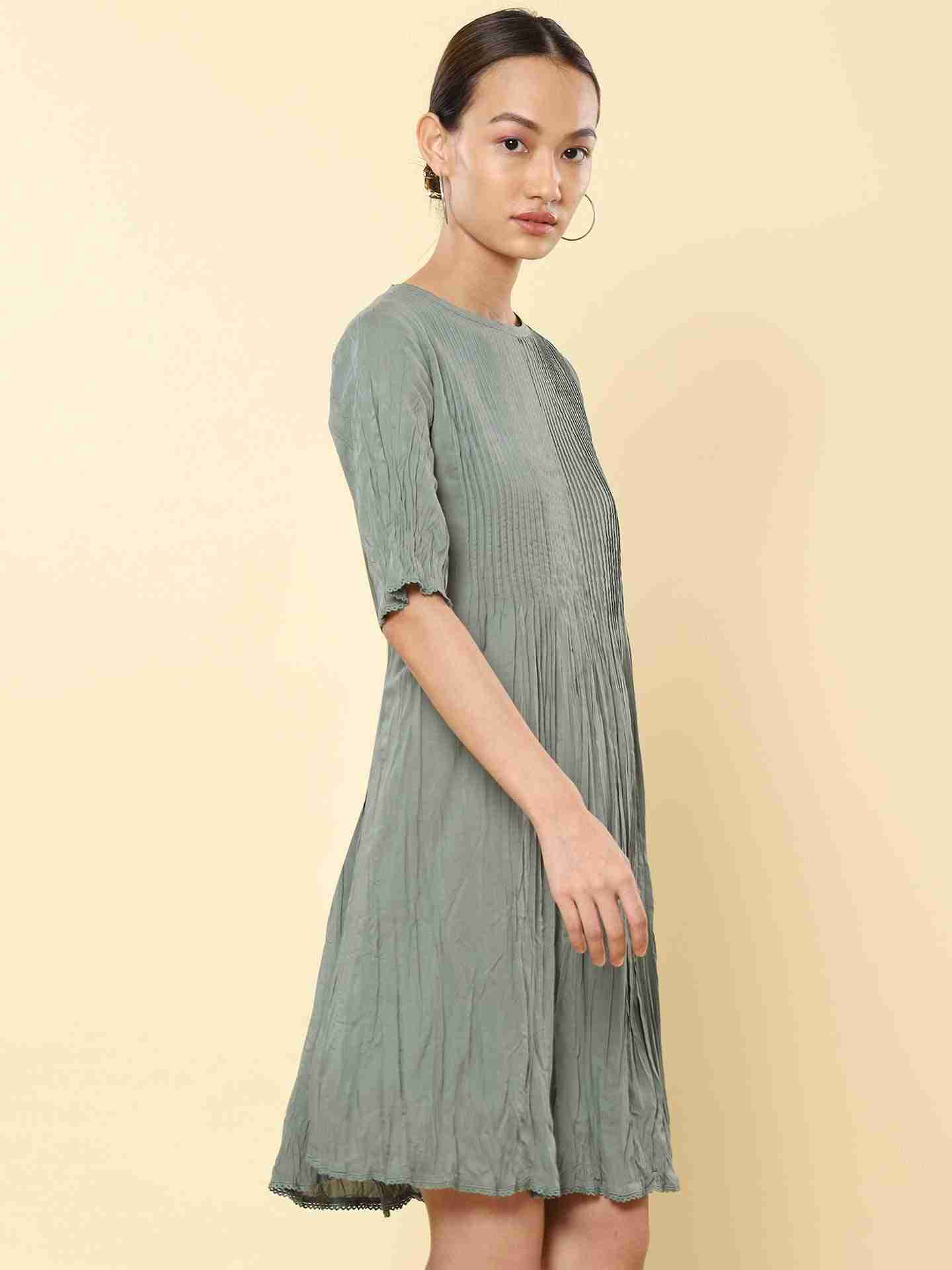 Mint Leisure Basics Shift Dress