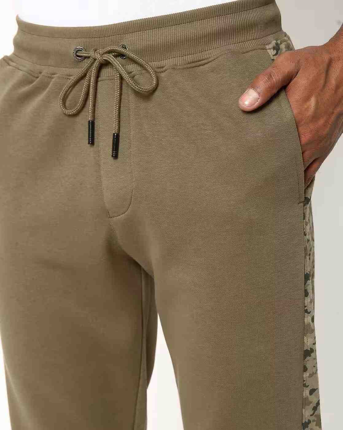 Lee Cooper | Men Mid-Rise Slim Joggers with Insert Pockets|3