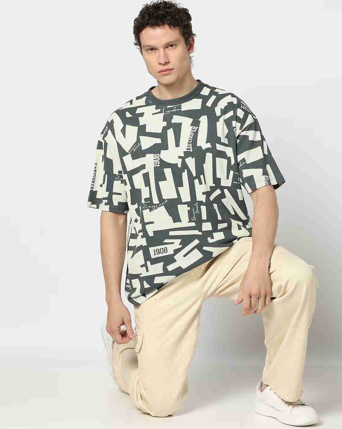 Men Geometric Print Relaxed Fit Crew-Neck T-Shirt