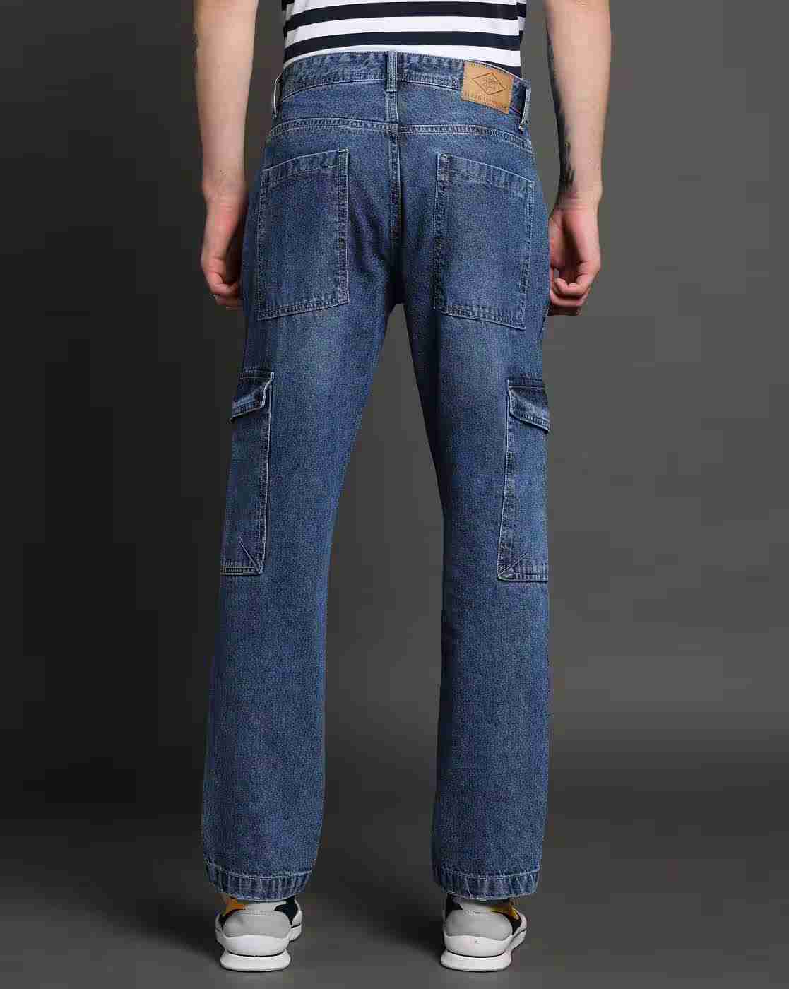 Lee Cooper | Men Lightly Washed Regular Fit Cotton Cargo Pants|2
