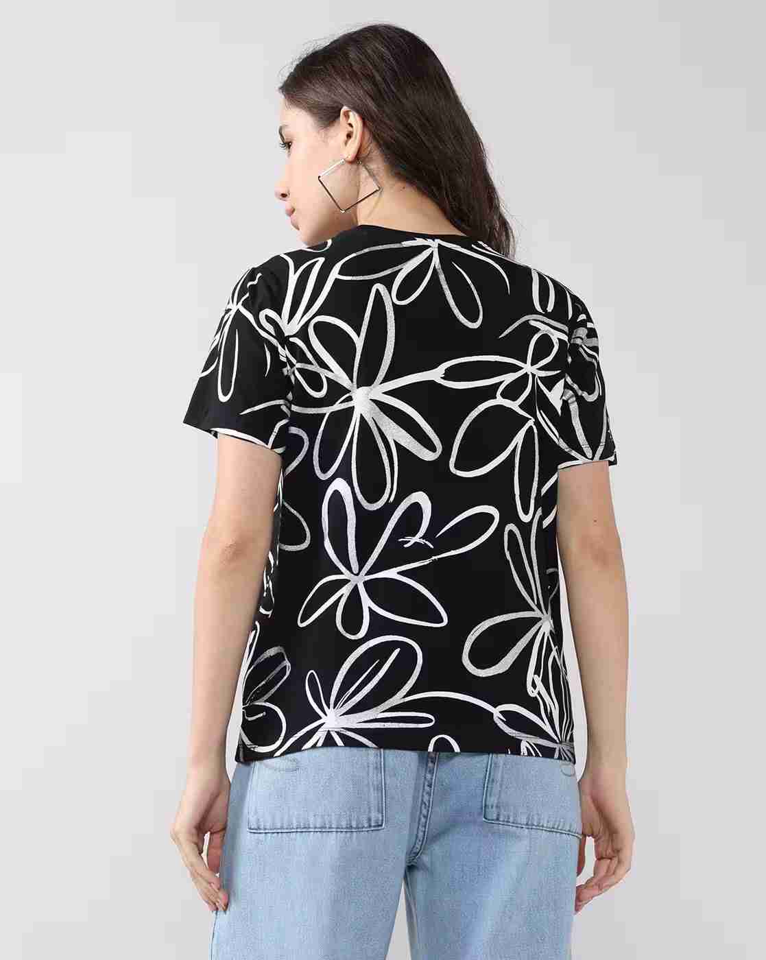 Lee Cooper | Women Floral Print Regular Fit Crew-Neck T-Shirt|2
