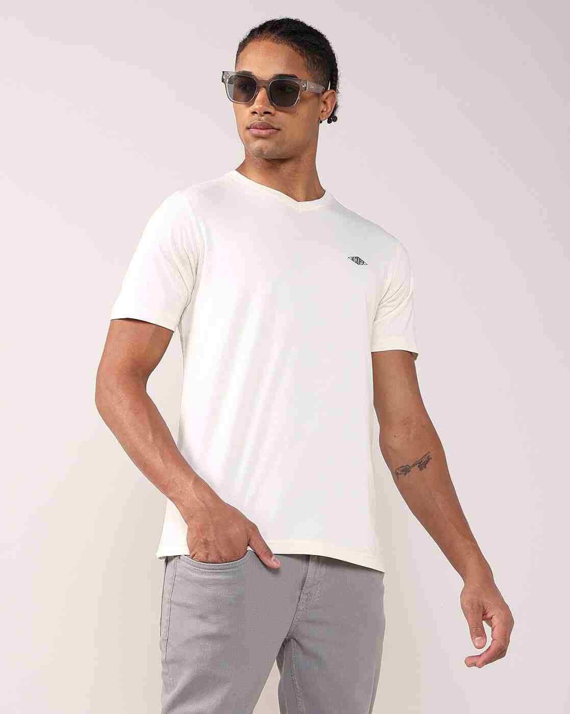Men Regular Fit V-Neck T-Shirt