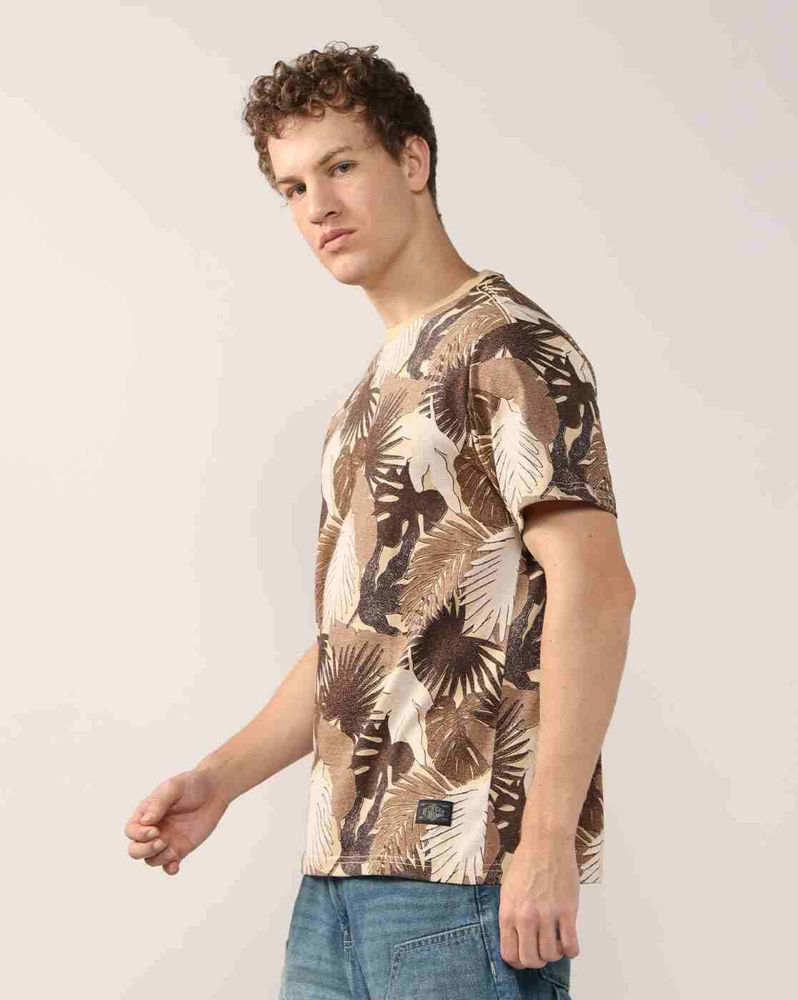 Lee Cooper | Men Leaf Print Relaxed Fit Crew-Neck T-Shirt|2