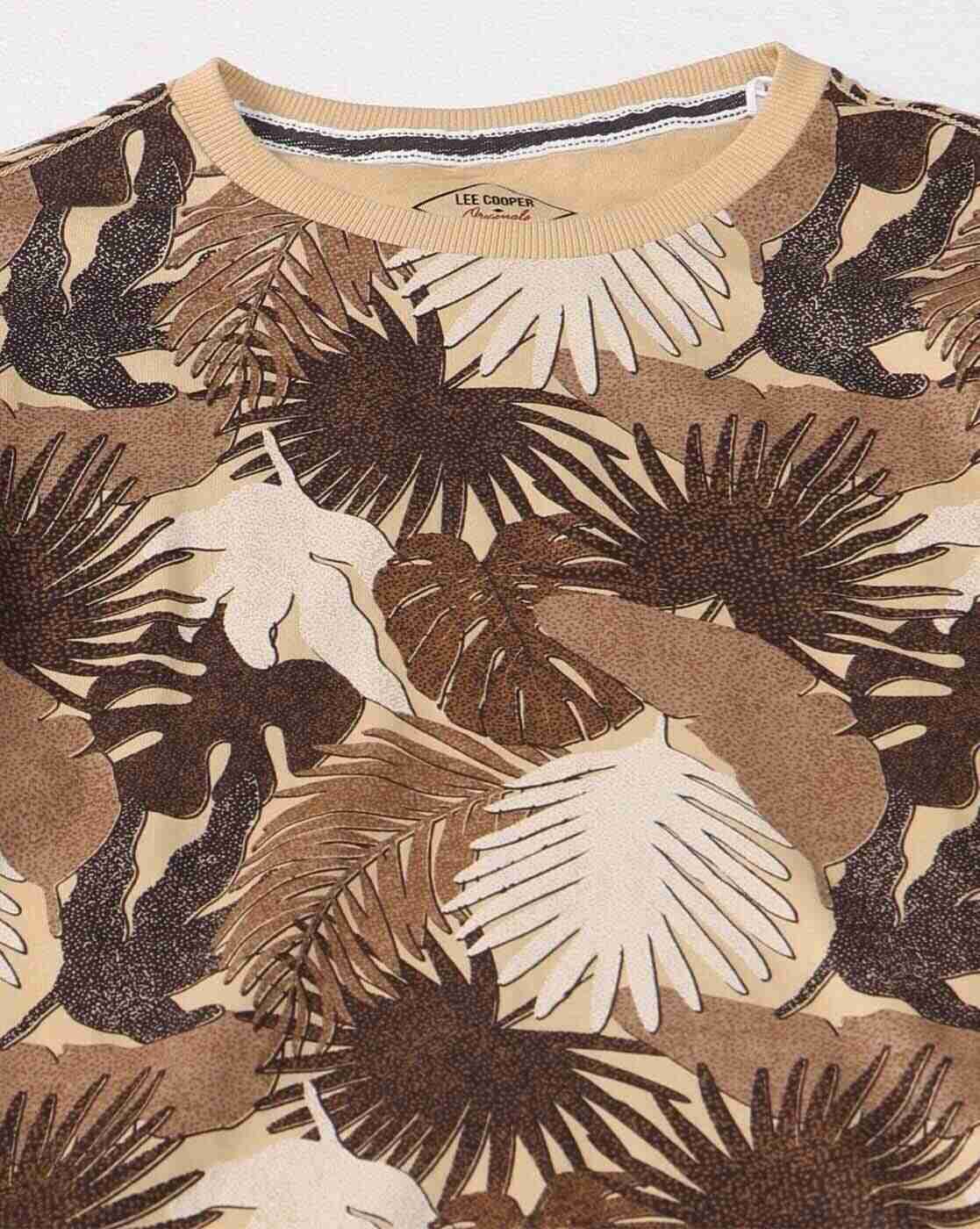 Lee Cooper | Men Leaf Print Relaxed Fit Crew-Neck T-Shirt|6
