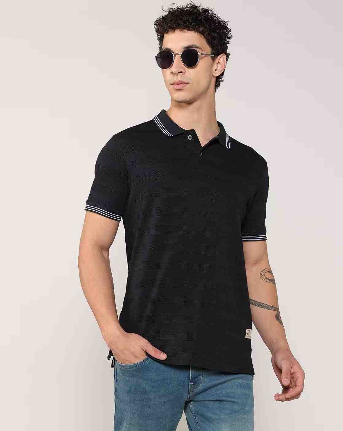 Men Regular Fit Polo T-Shirt with Contrast Taping