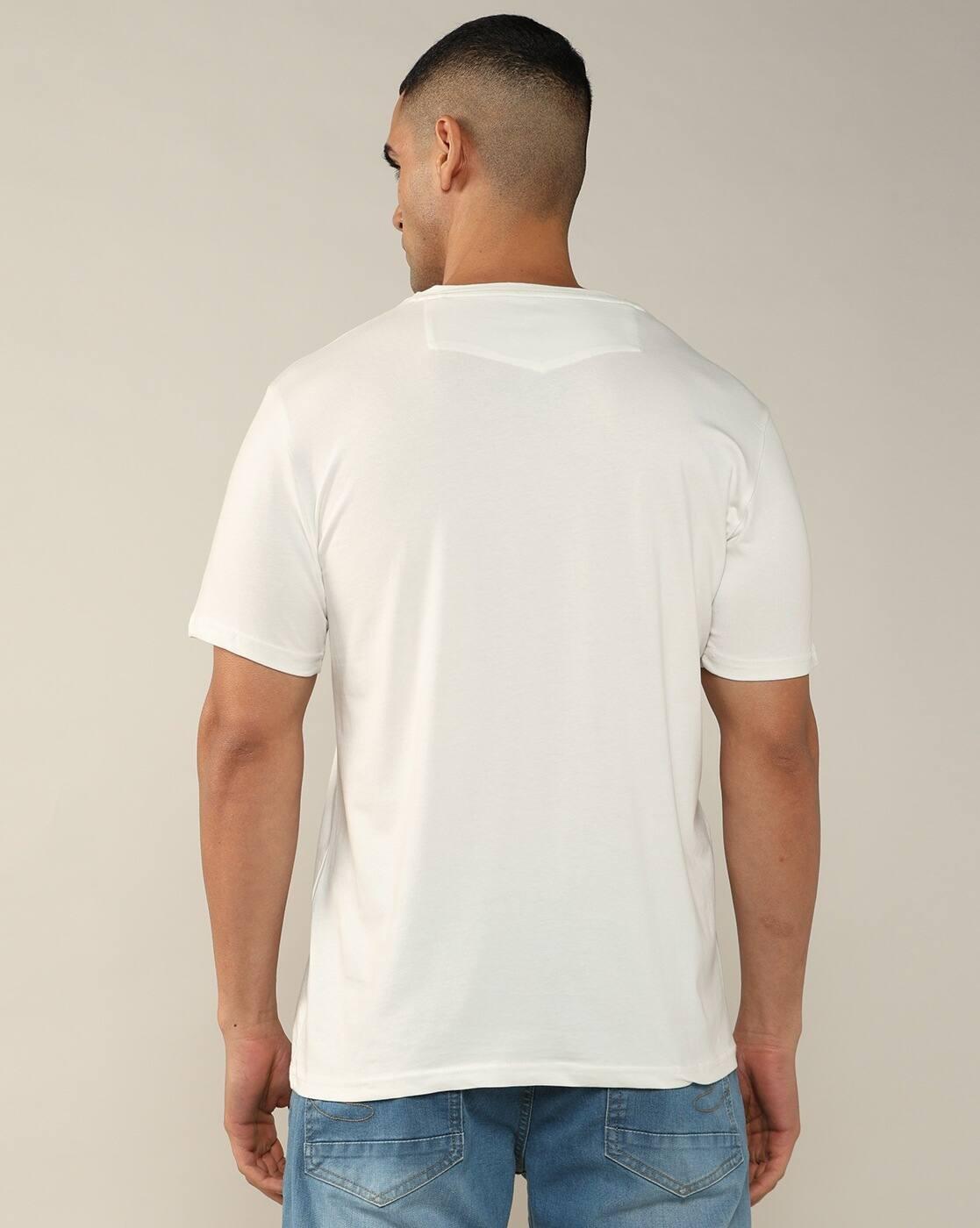 Lee Cooper | Men Regular Fit V-Neck T-Shirt with Logo Embroidery|2