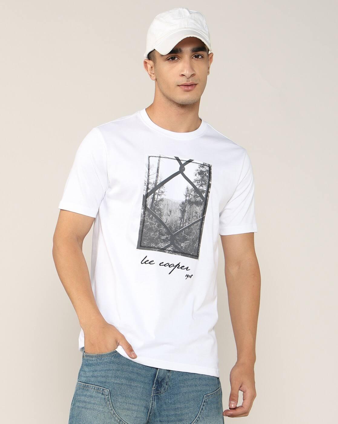 Men Graphic Print Regular Fit Crew-Neck T-Shirt