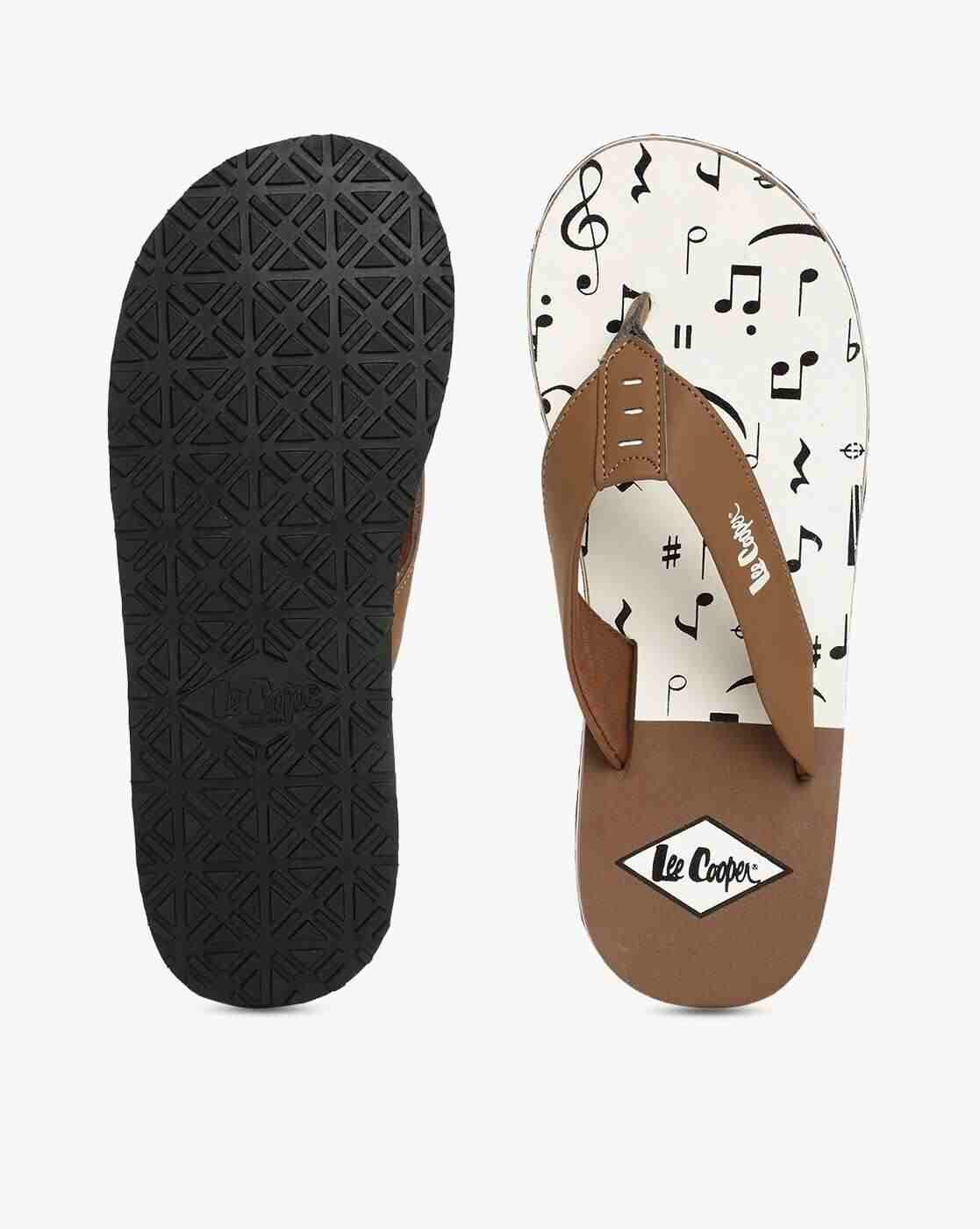 Lee Cooper | Men Thong-Strap Flip-Flops with Printed Footbed|3