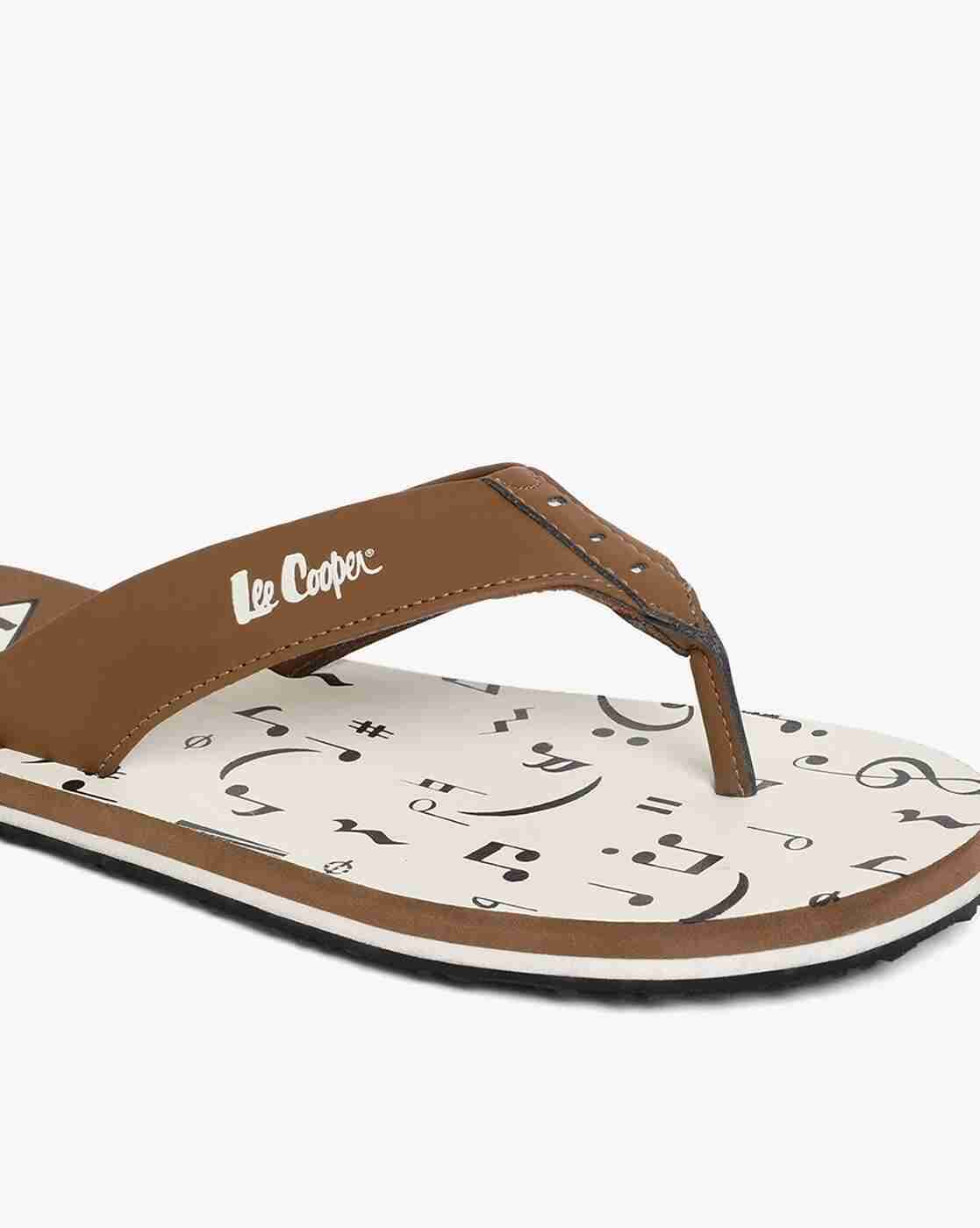 Lee Cooper | Men Thong-Strap Flip-Flops with Printed Footbed|4