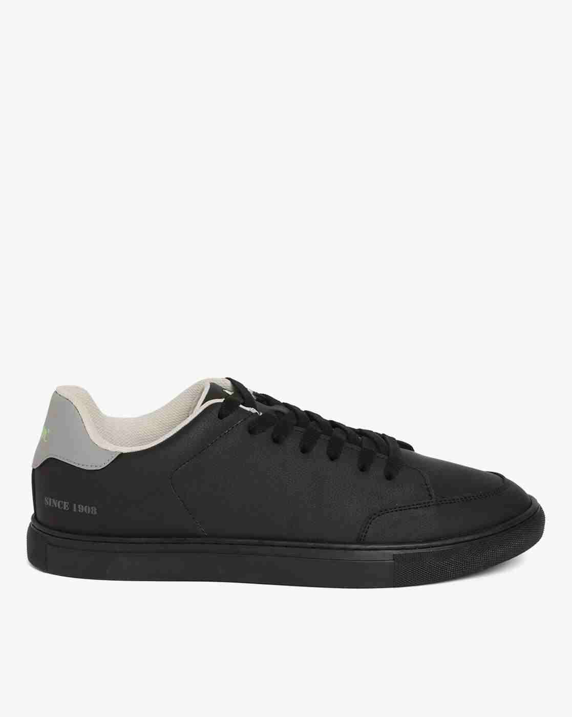 Men Low-Top Lace-Up Sneakers
