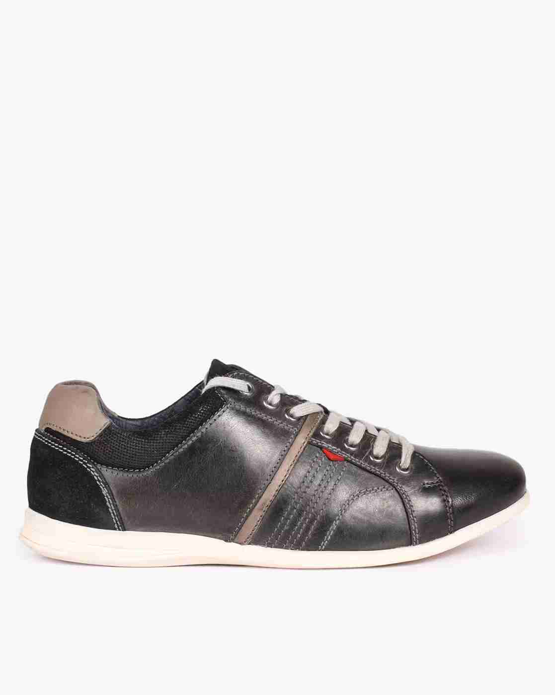 Round-Toe Lace-Up Shoes