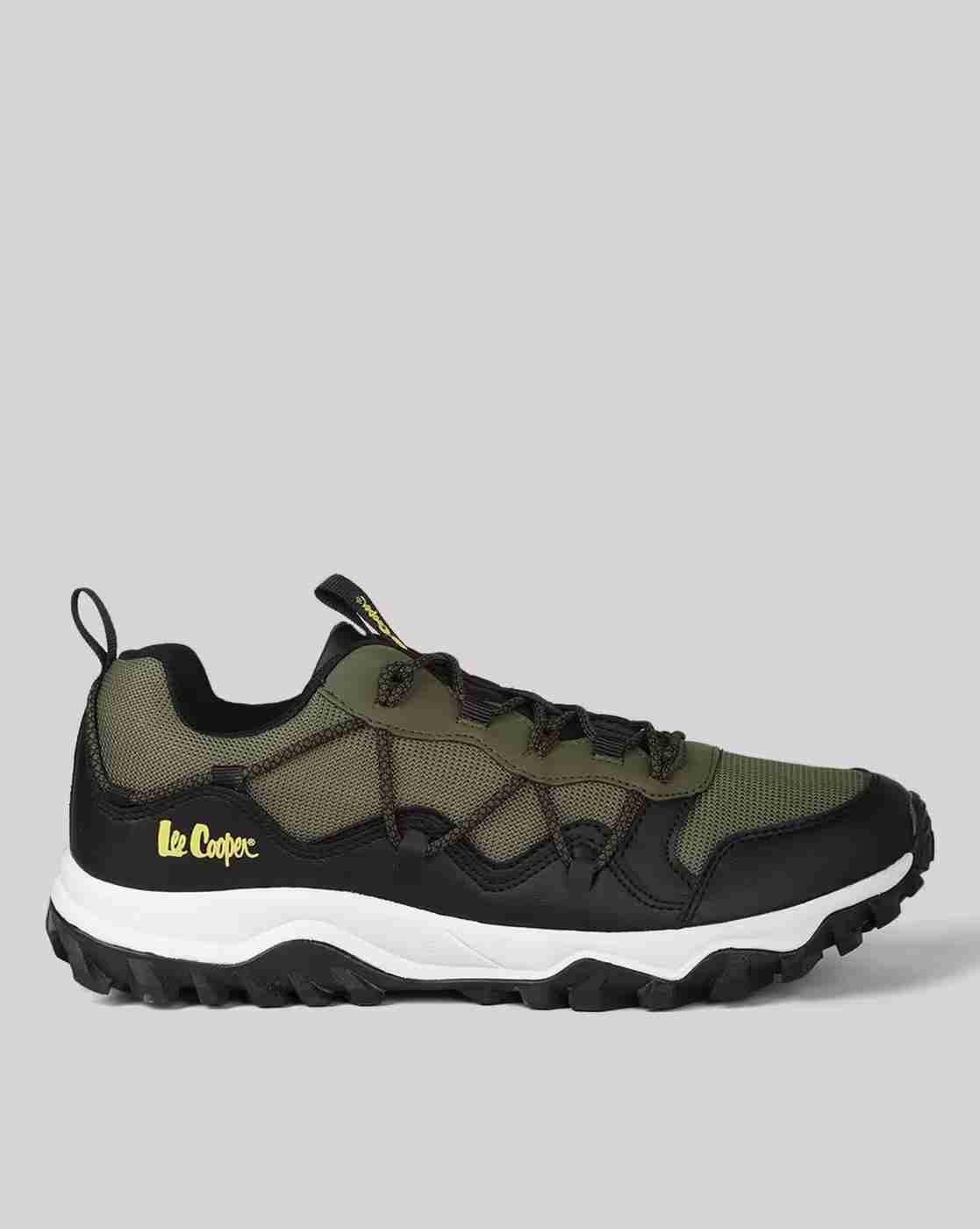 Men Low-Top Lace-Up Walking Shoes