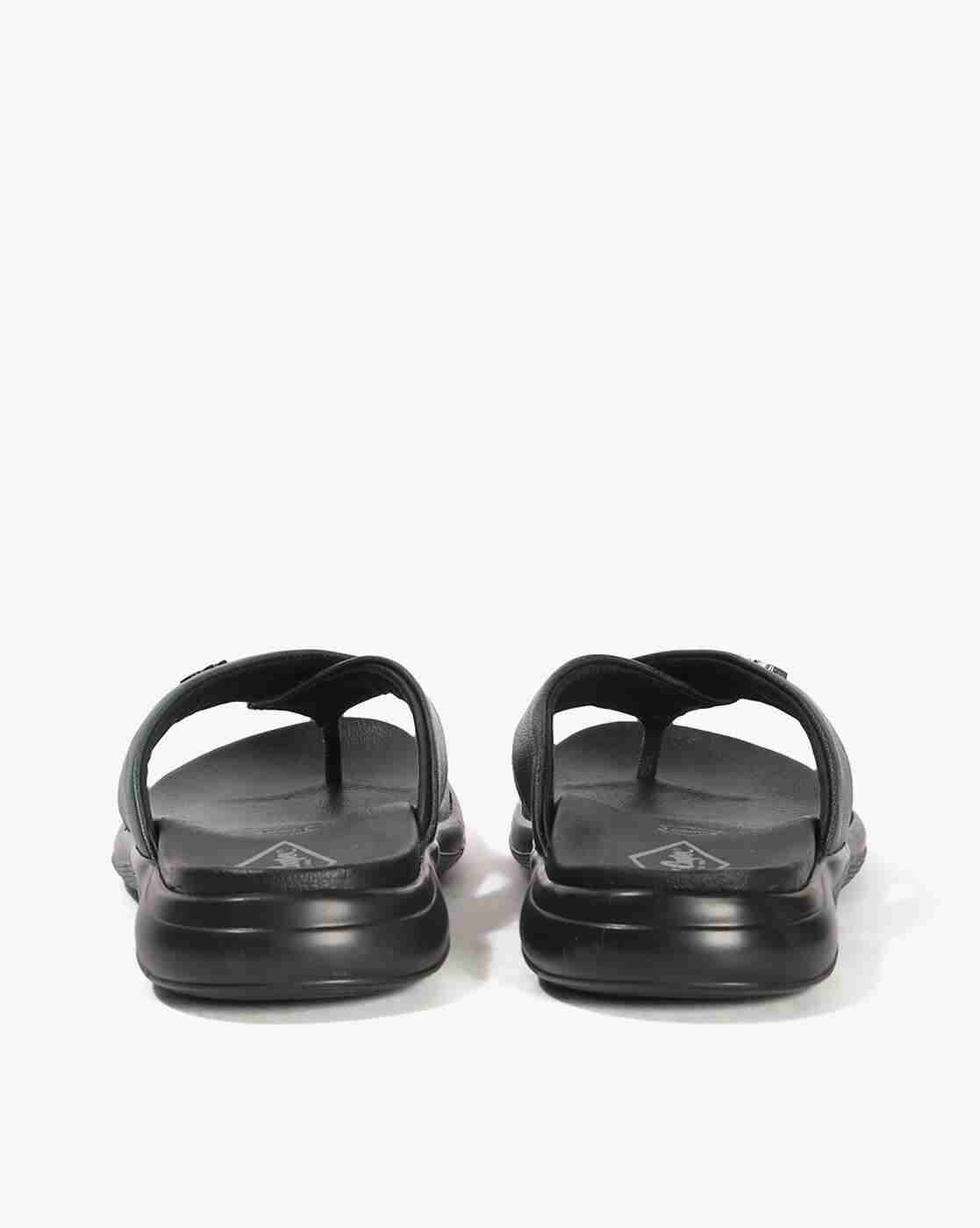 Lee Cooper | Men Thong-Strap Flip-Flops with Metal Accent|3