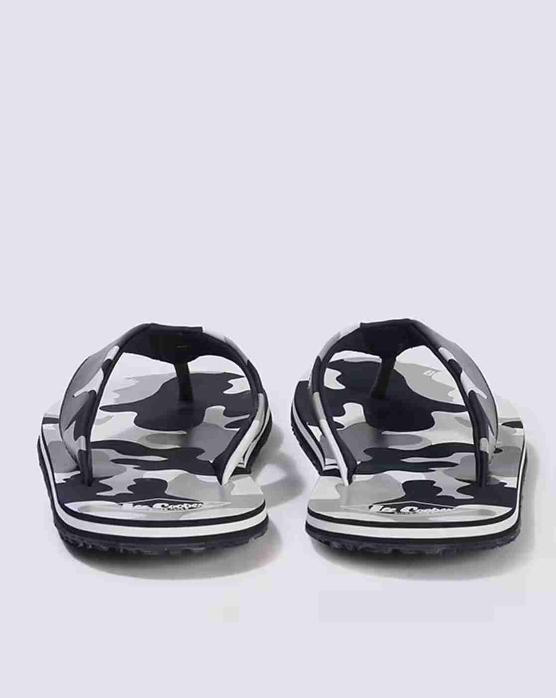 Lee Cooper | Men Camouflage Print Thong-Strap Sandals|3