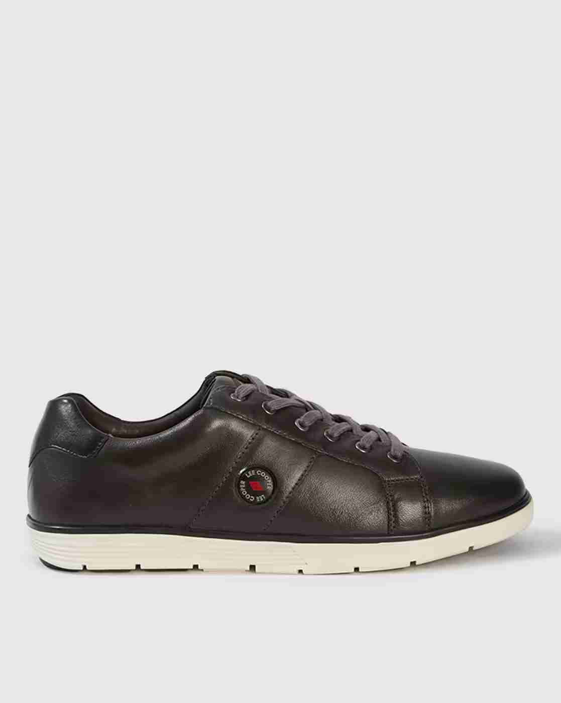 Men Low-Top Lace-Up Casual Shoes