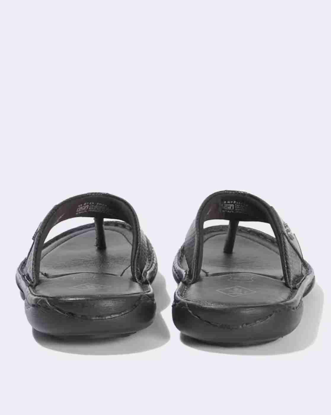 Lee Cooper | Men Thong-Strap Slip-On Sandals|3