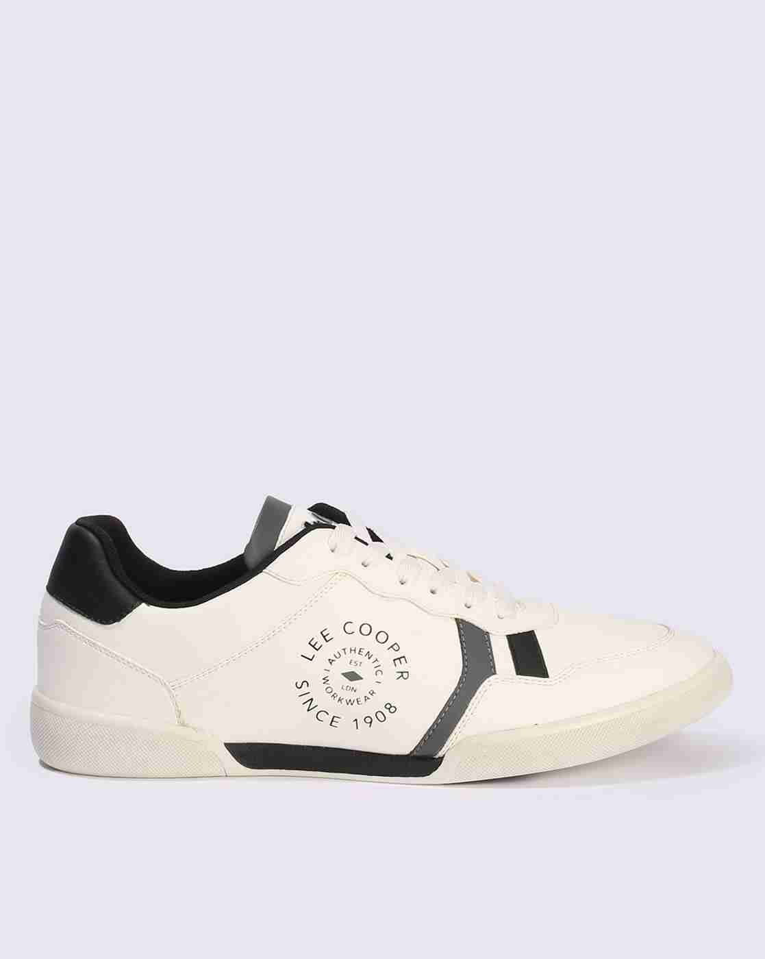 Men Brand Print Lace-Up Sneakers