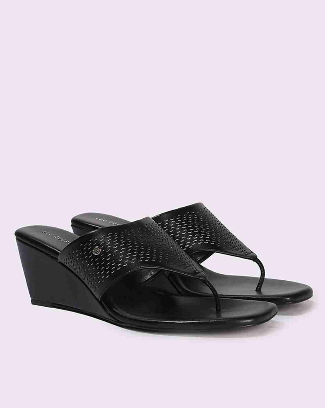 Women Thong-Strap Wedges with Cutwork
