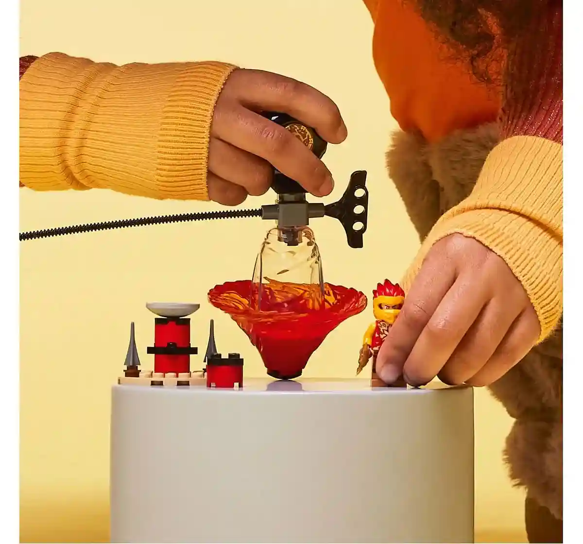 https://cdn.fynd.com/v2/falling-surf-7c8bb8/fyprod/wrkr/products/pictures/item/free/original/lego/70688/2/VKExZHdSK6-493173898-3_6432.webp