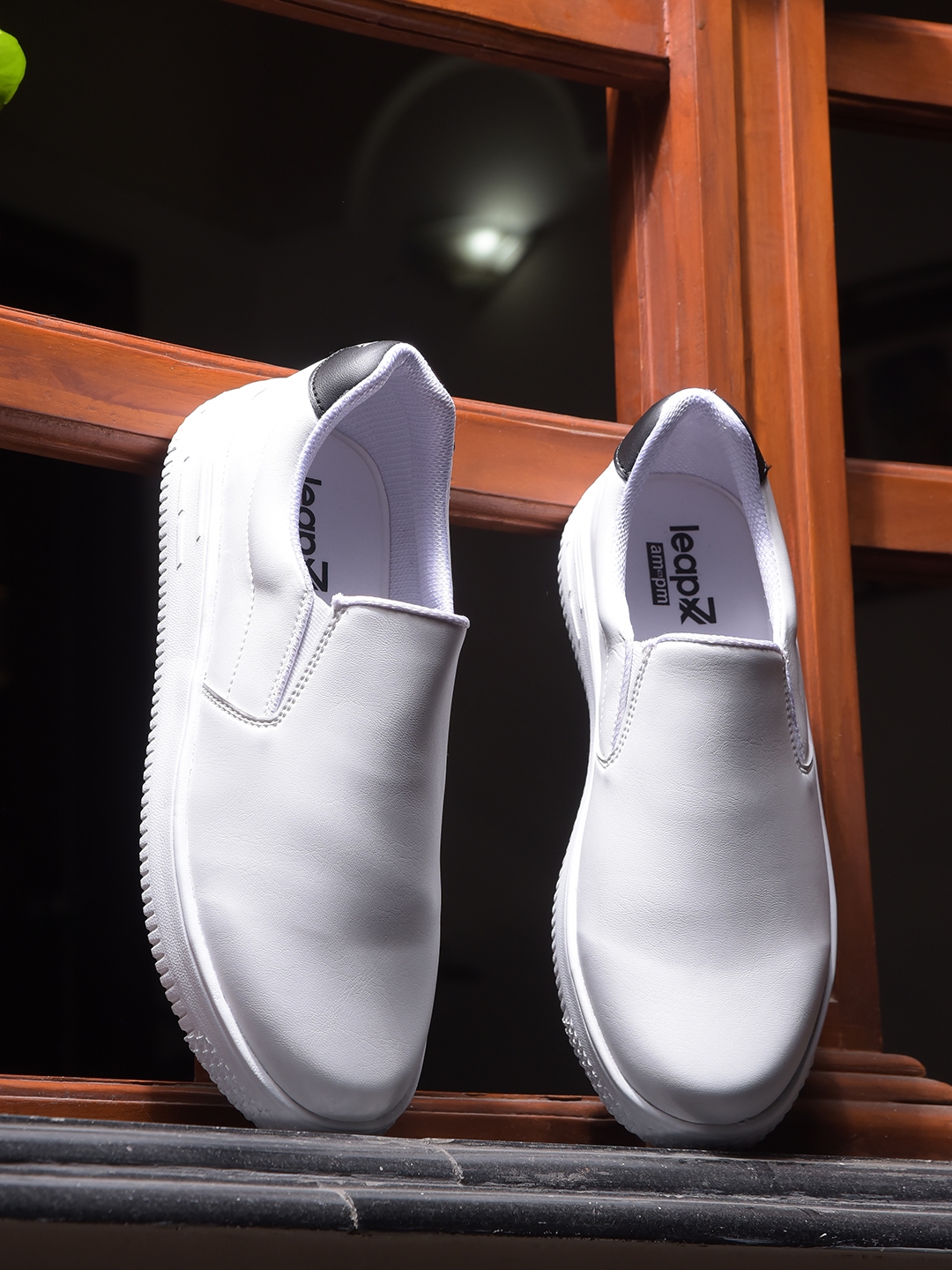 Liberty Leap7X Duglas-2E Mens White Casual Shoes