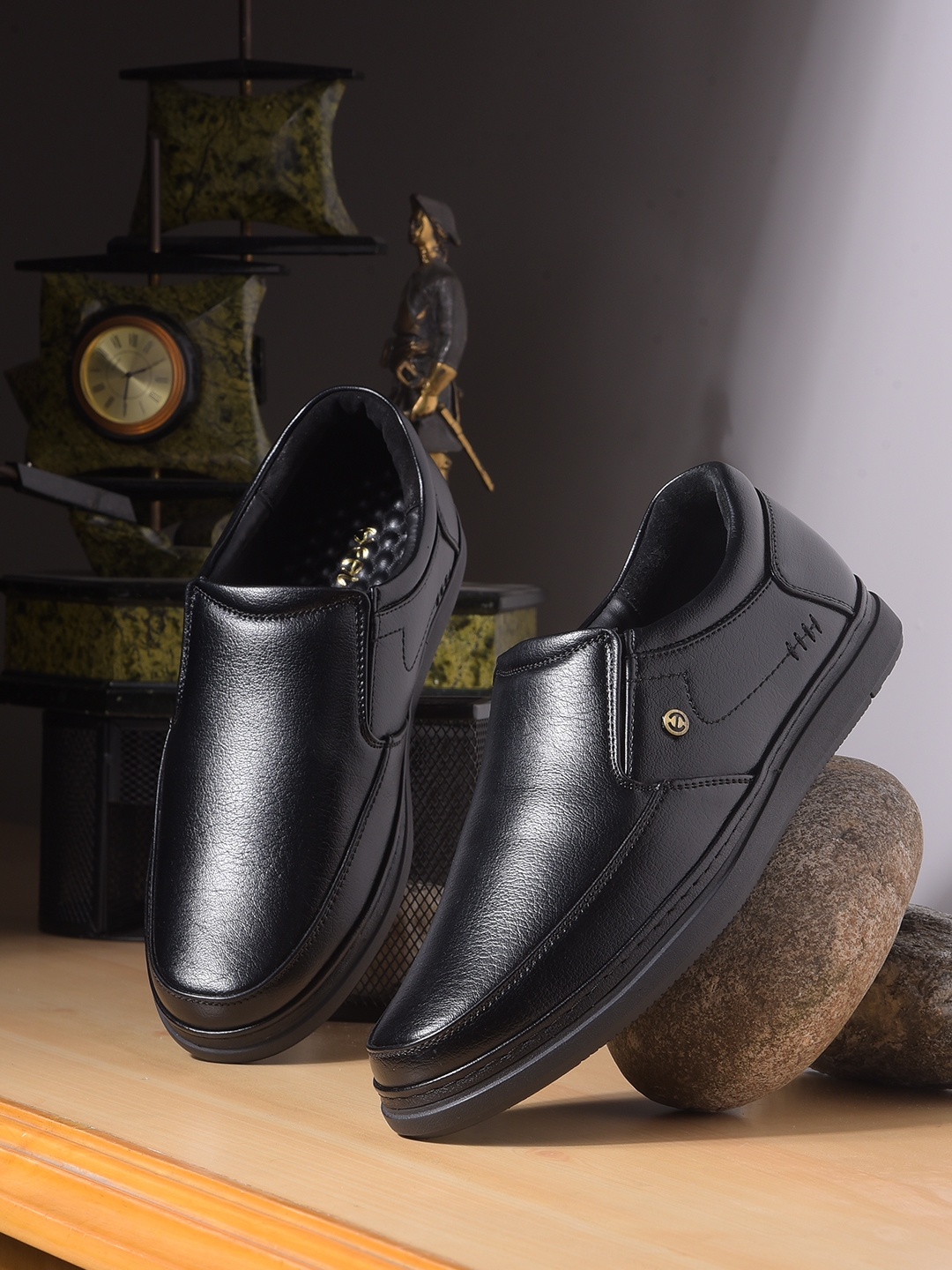 Liberty Healers Erl-16 Mens Black Formal Shoes