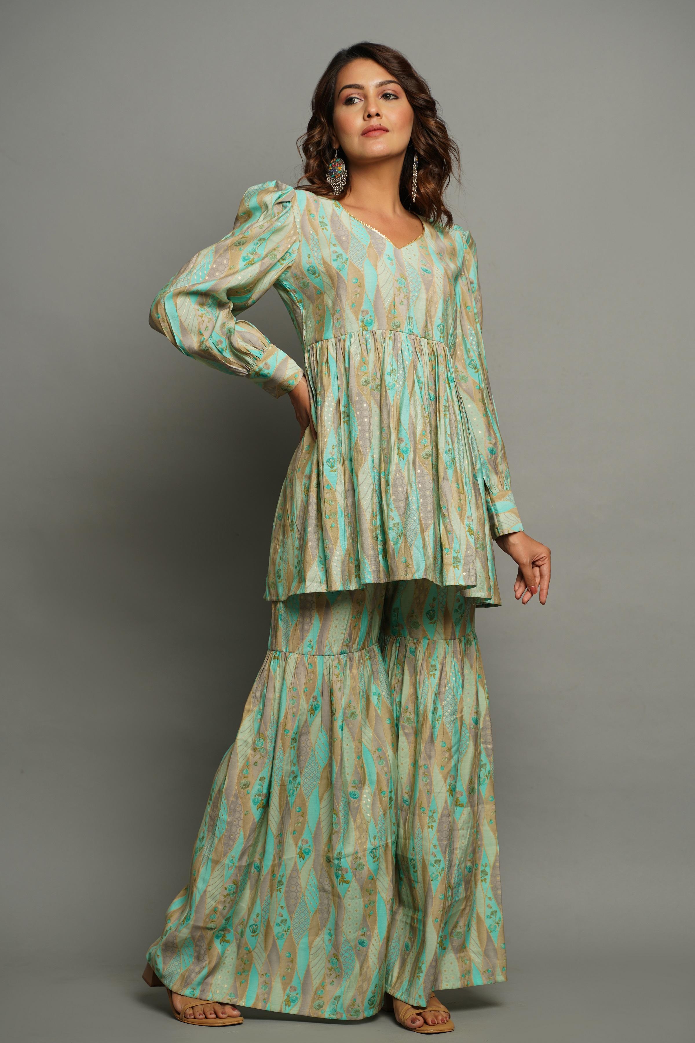 BEAUTIFUL GREEN PRINTED SWEETHEART NECK DESIGN CO-ORD SET