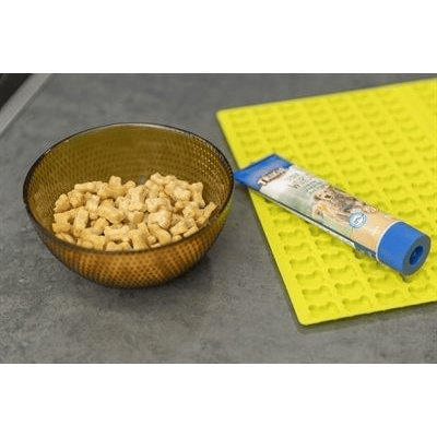 Trixie Baking Mat With Bones for Dog Silicone (38x28 cm)