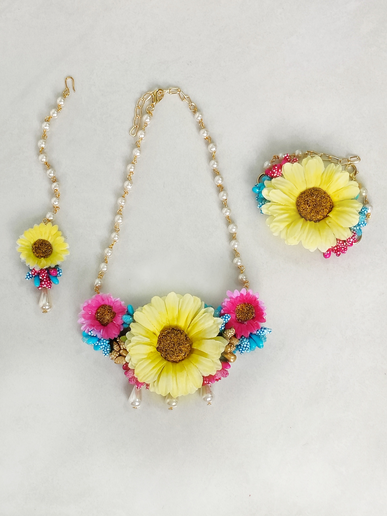 Eden Floral Necklace, Bracelet & mang Teeka Set - Multicoloured