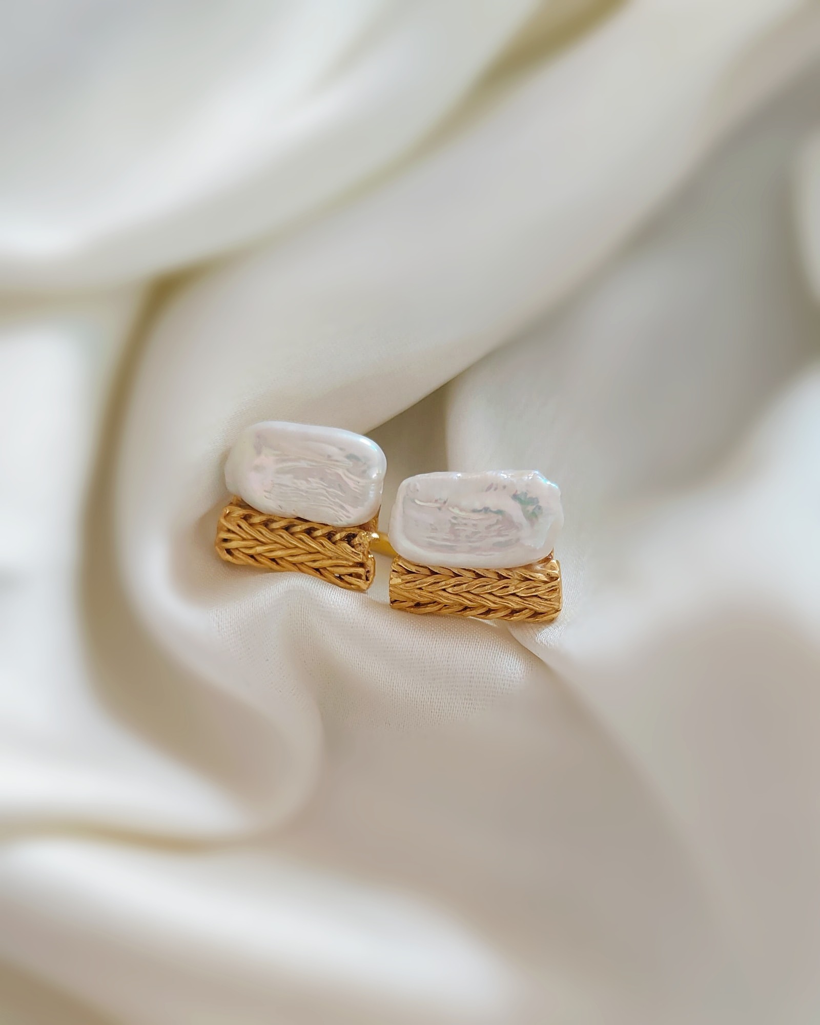 Gold Blaze duo pearl ring