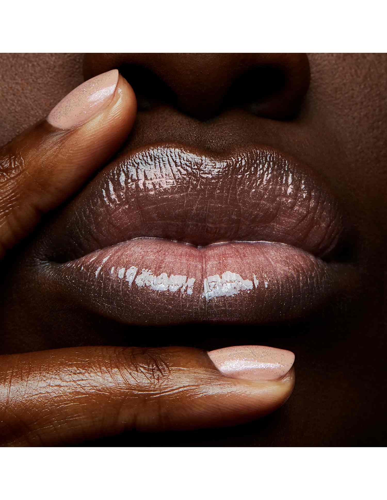 Mini Mac Lipglass • Oyster Girl