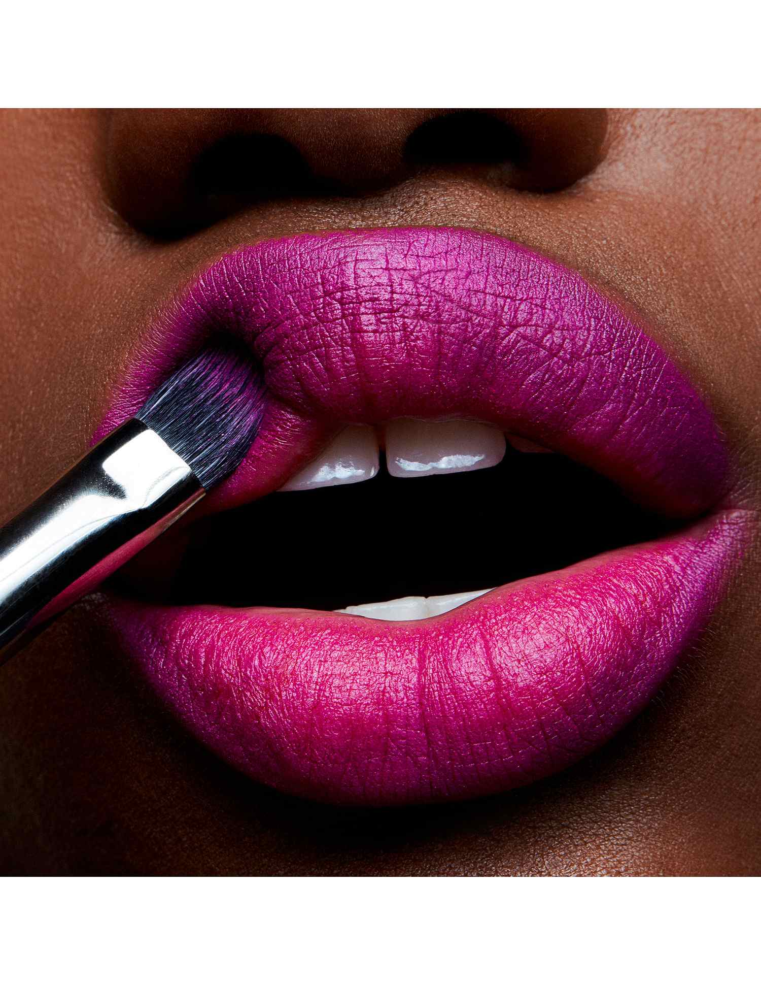 Mini Mac Lipstick • Flat Out Fabulous