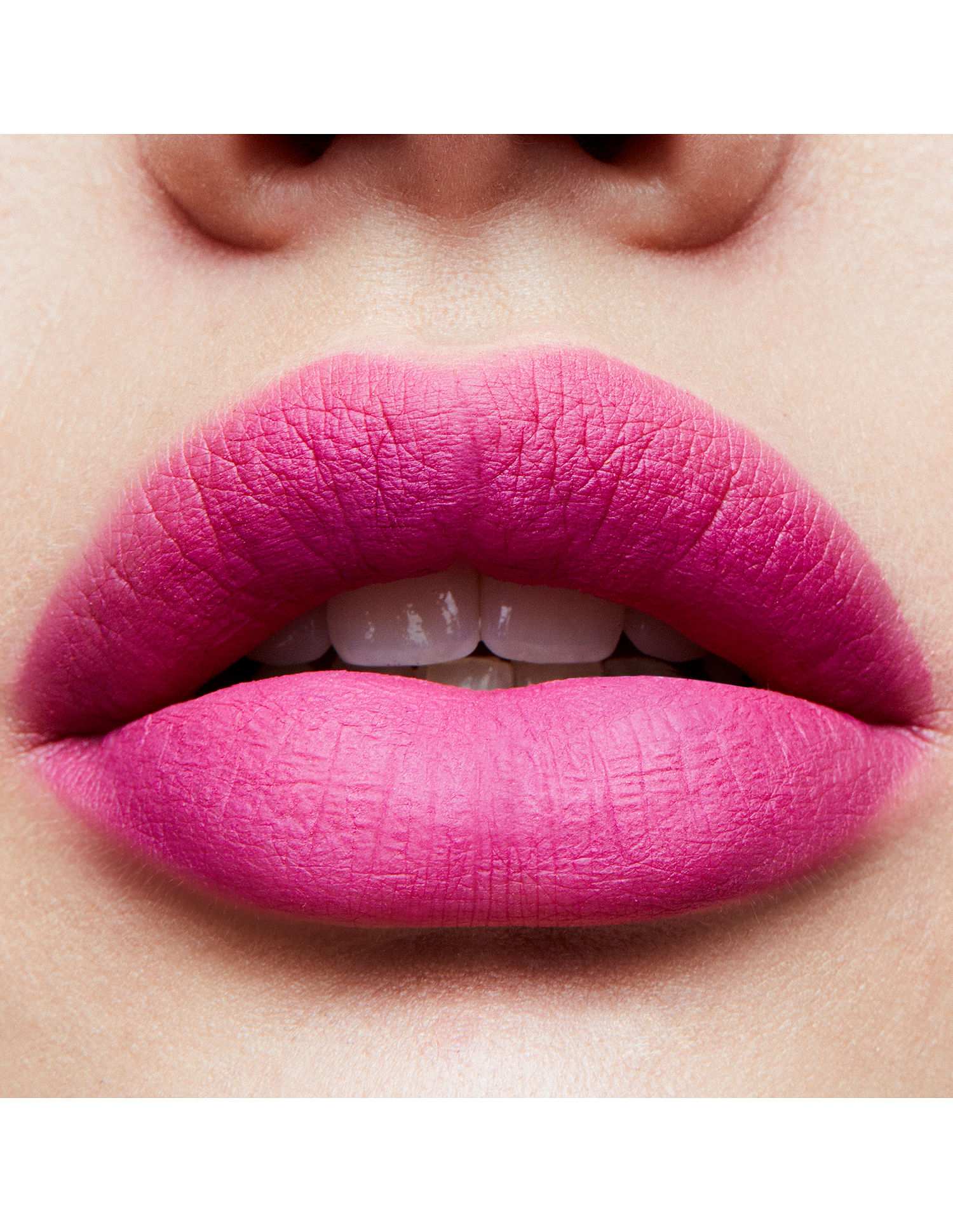 Mini Mac Lipstick • Flat Out Fabulous