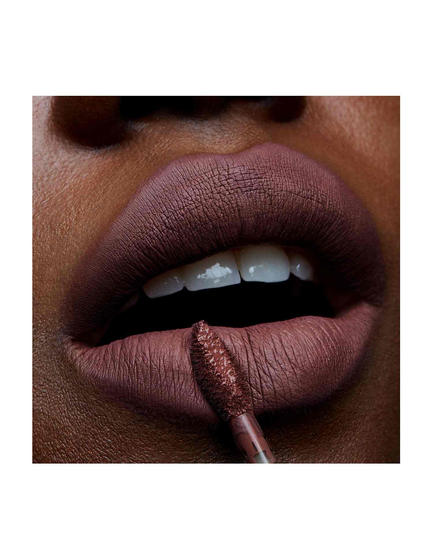 Retro Matte Liquid Lip Colour • So Me