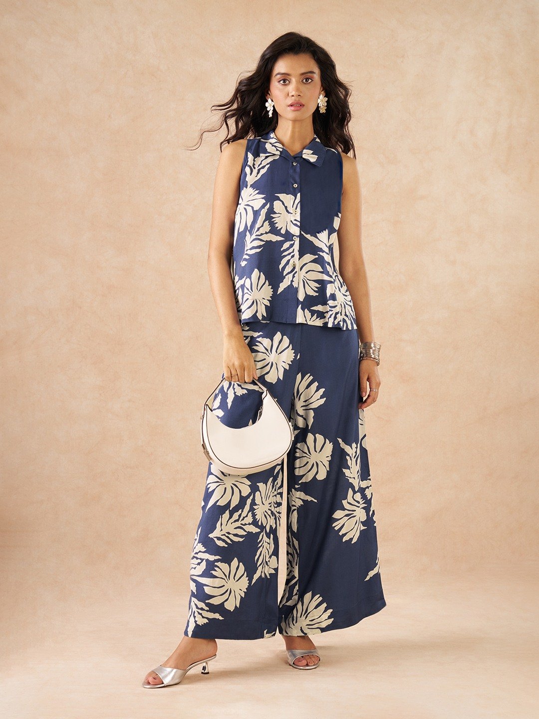 Blue Floral Print Sleeveless Shirt & Flared Pants Coordinate Set